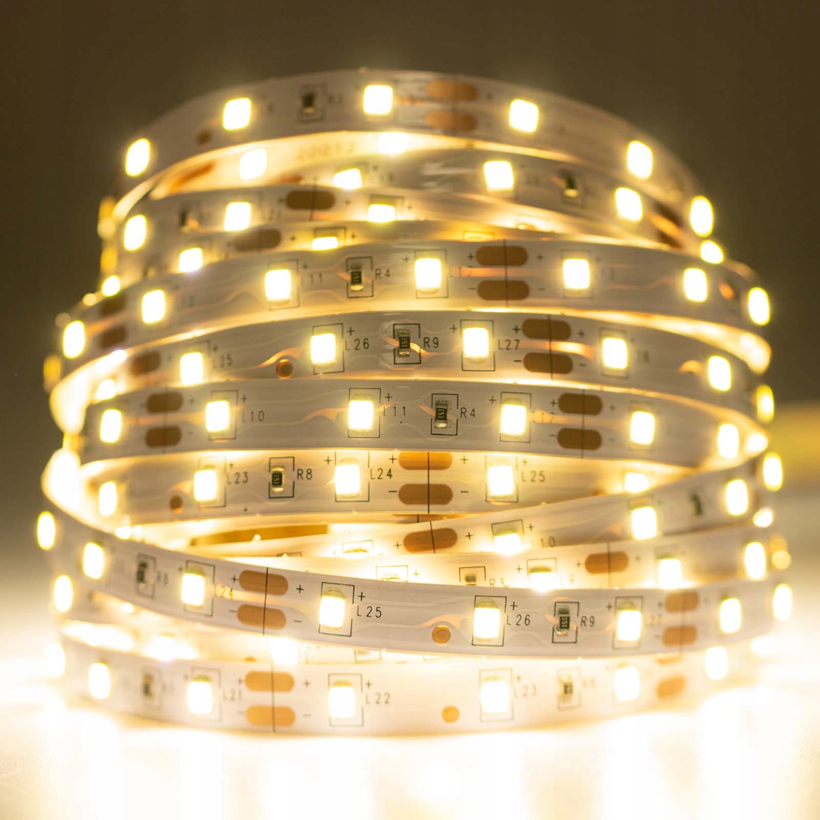 Taśma LED 24W 300LED SMD2835 CRI>80 IP20 4000K Klasa szczelności inna