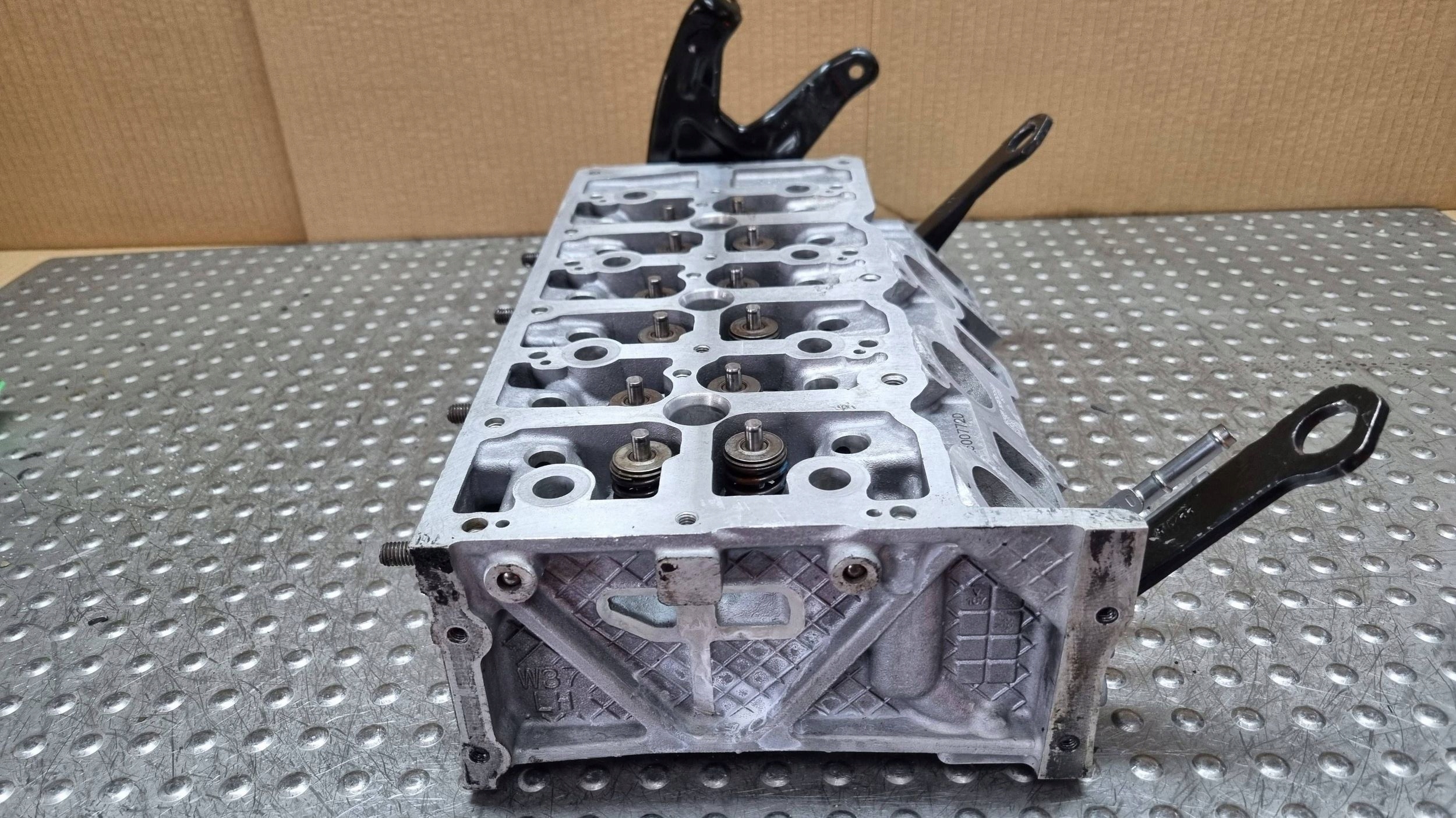 head. left 0593AS 059353EN AUDI A6 C7 A7 SQ5 3.0TDI BITURBO CGQ CVU