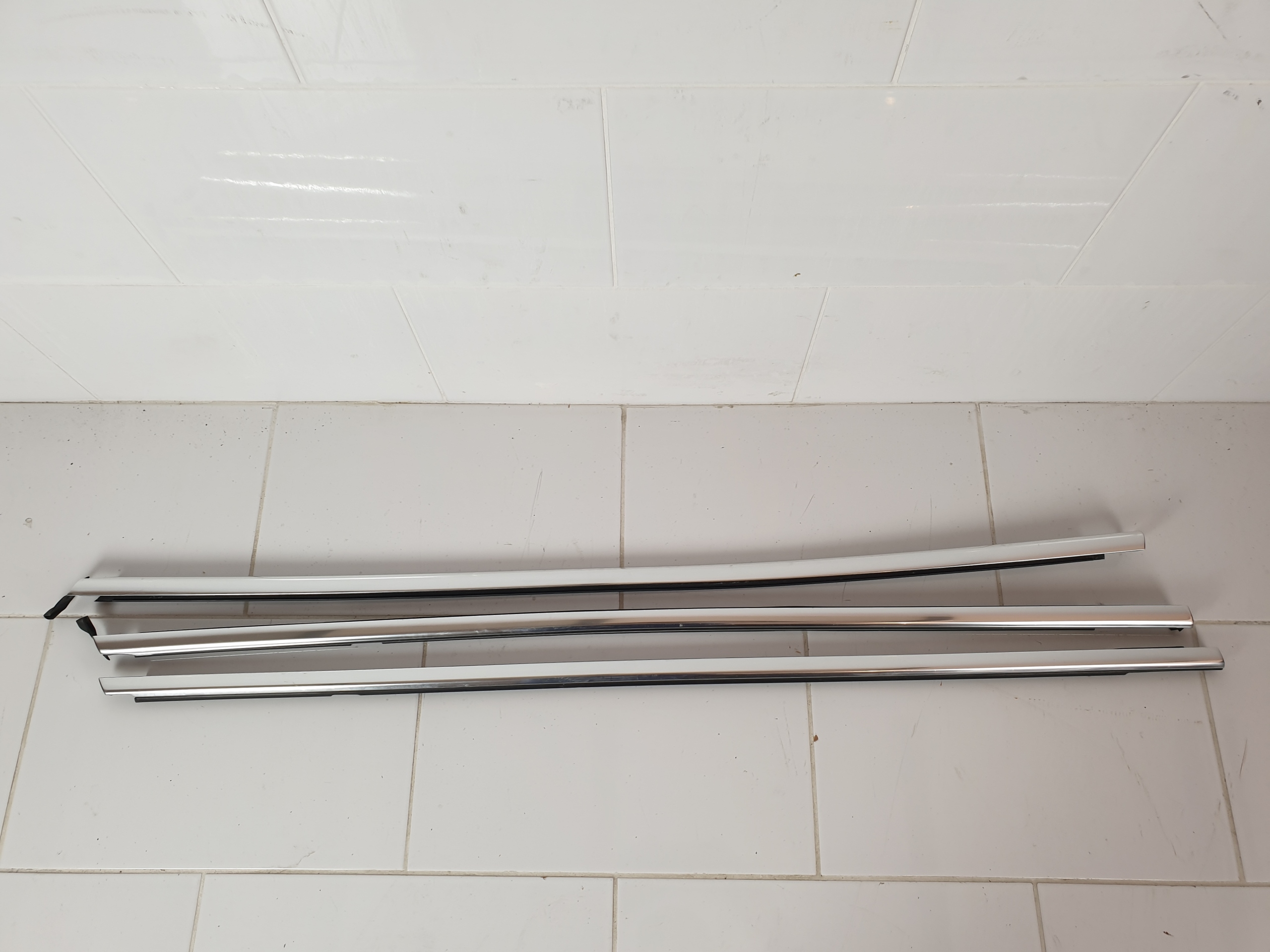 9Y0837476 9Y0837475 - PORSCHE CAYENNE 9Y ХРОМИРОВАННАЯ ОТДЕЛКА ДВЕРИ