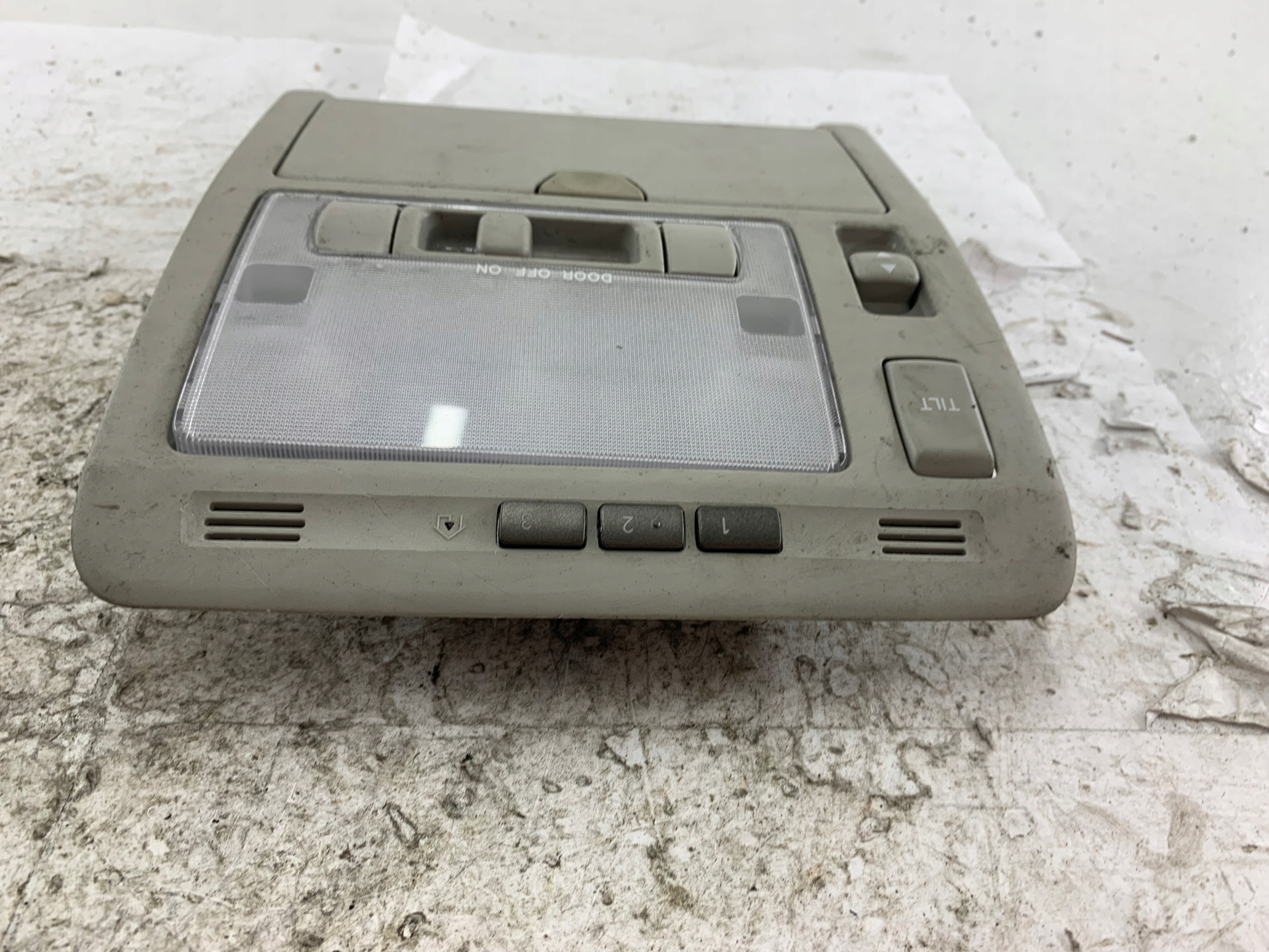 LEXUS RX350 OSWIETLENIE Cabine Feux phare Interne