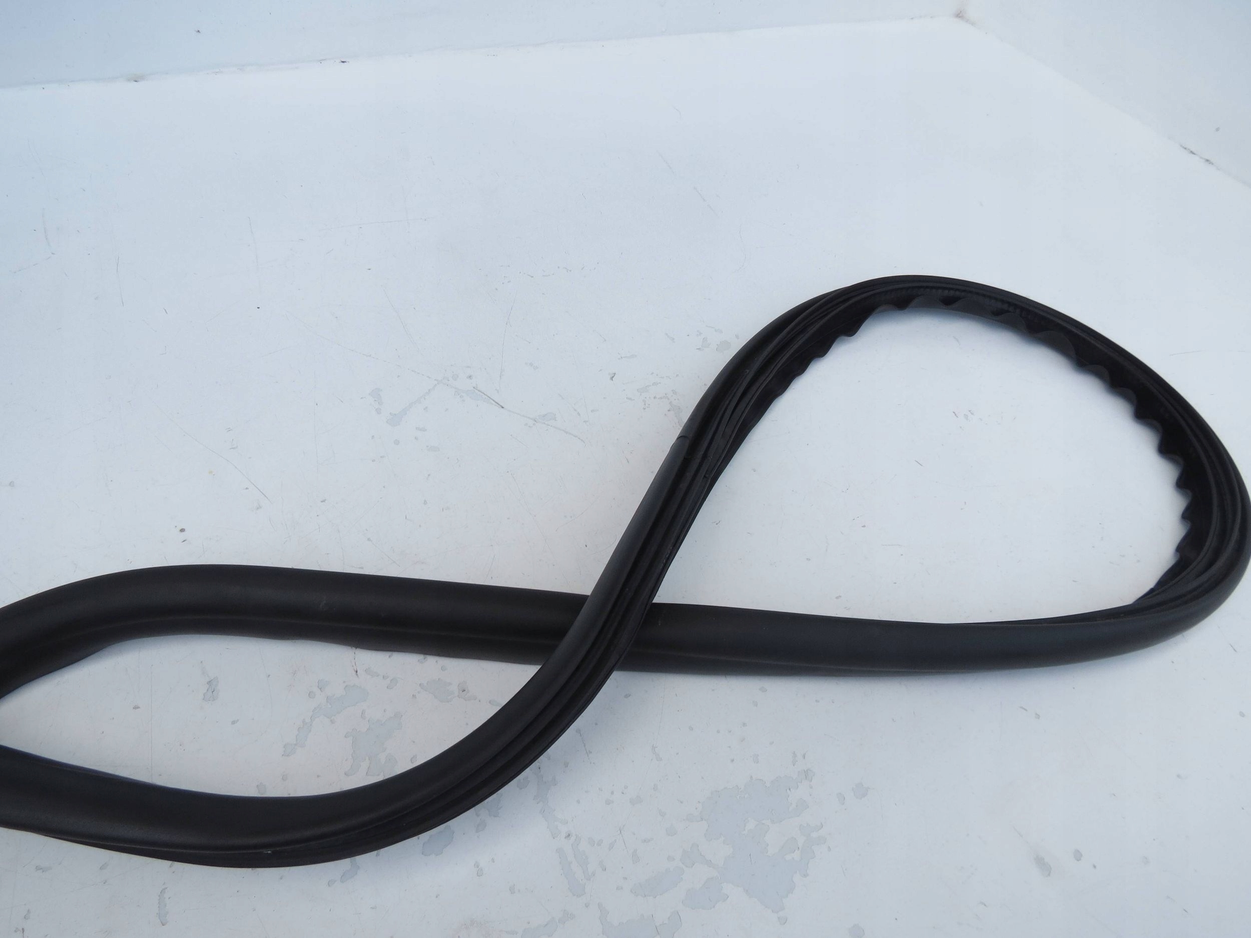 rubber gasket door right front VOLVO S60 II 2012r 2l D