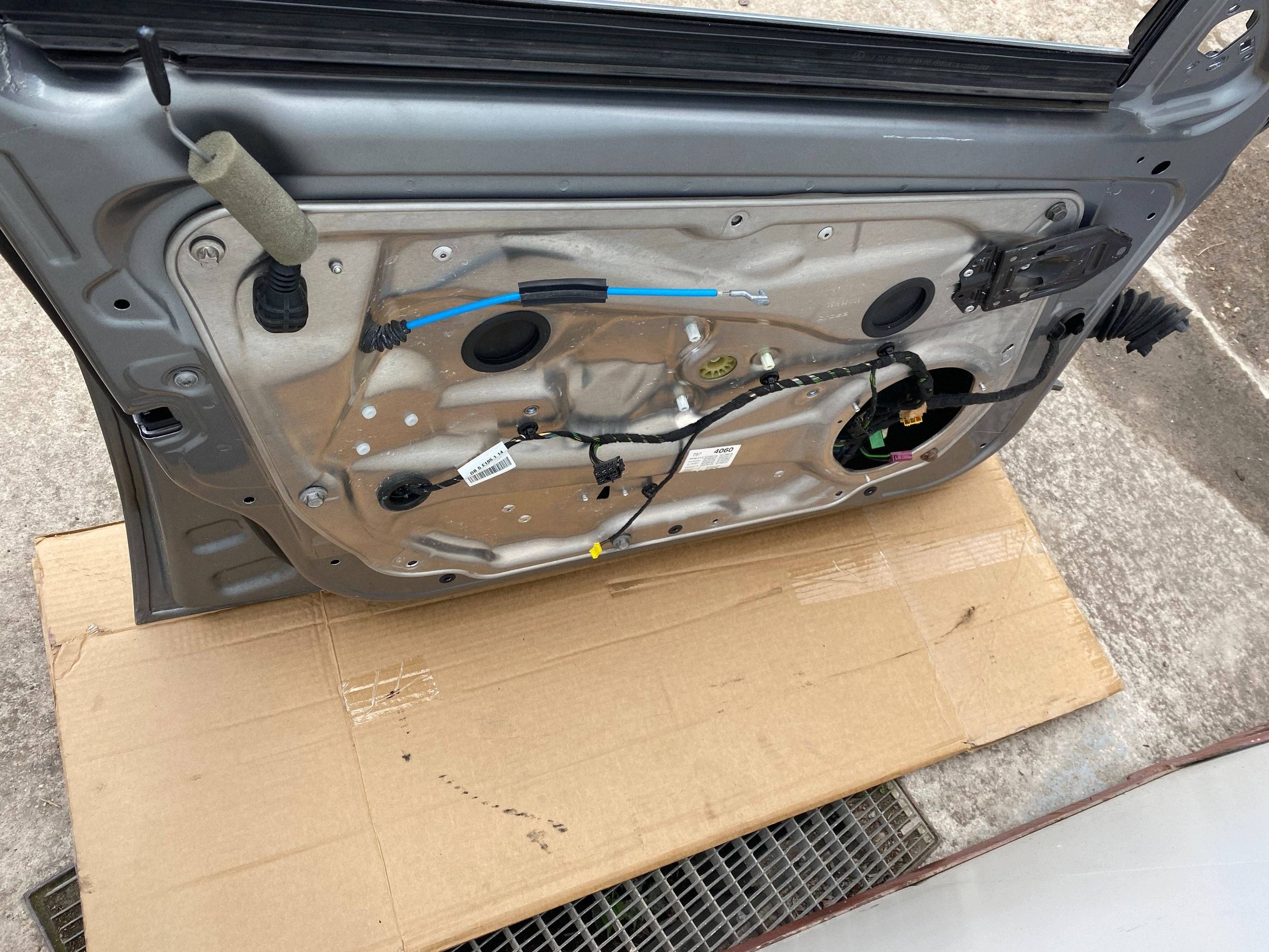 MERCEDES E W212 complete door left front front 792 grey