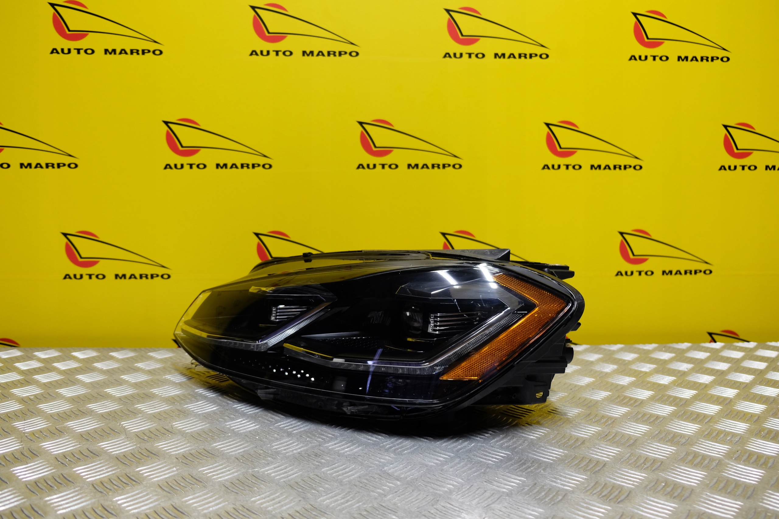 VW GOLF 7 LIFT 2016- REFLEKTOR LAMPA FULL LED L USA Strona zabudowy lewa