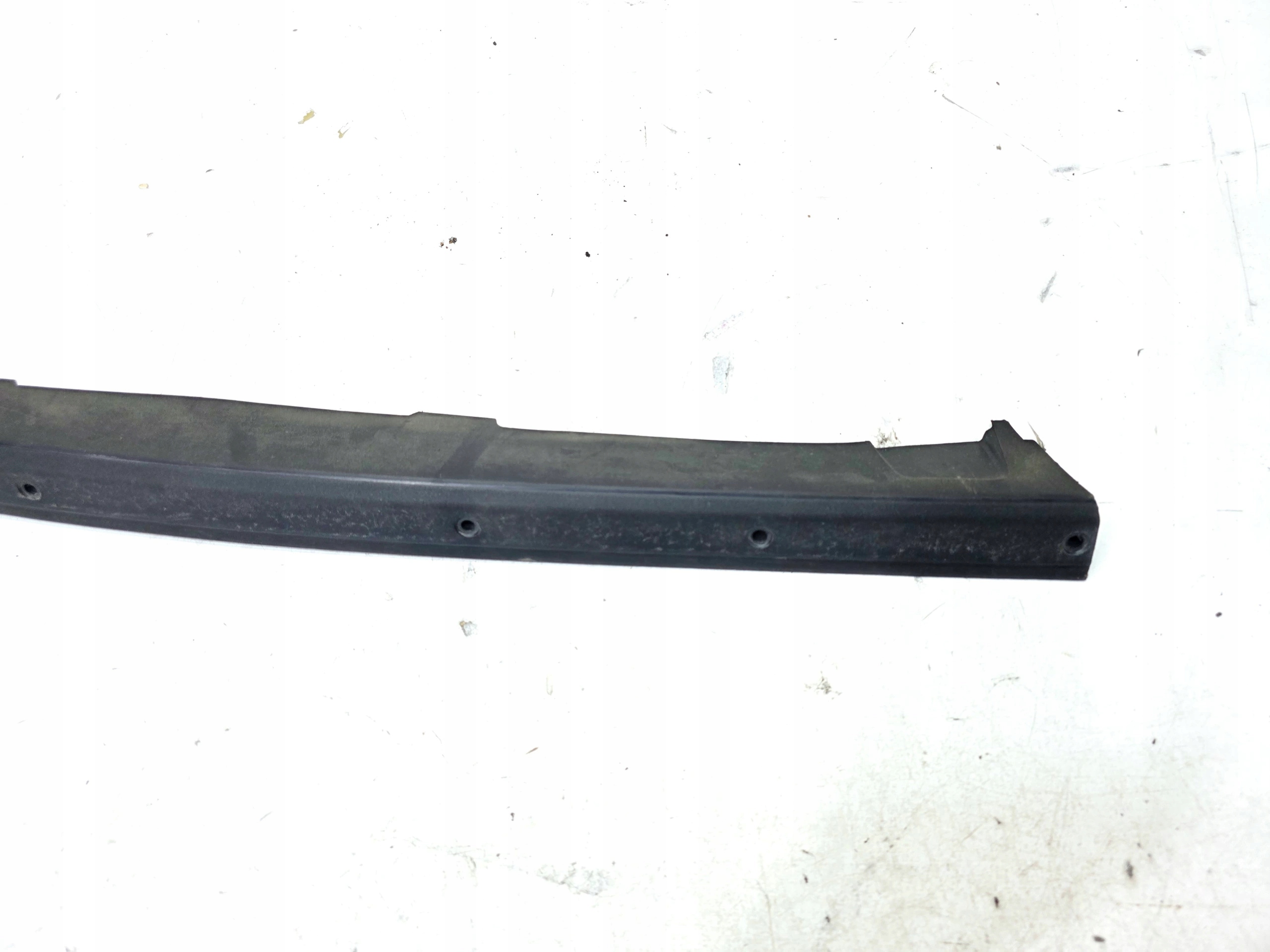 cover cap of a fender upper left AUDI A6 C8 4K0820581
