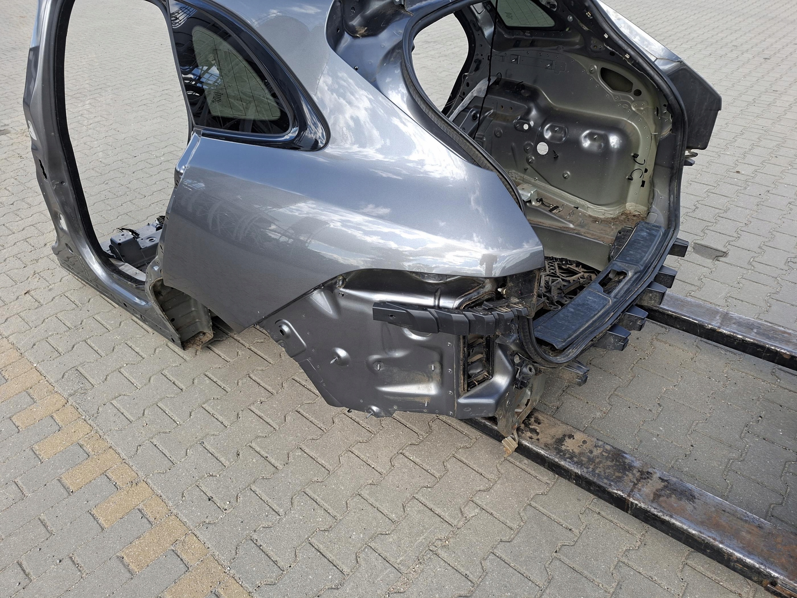 fender rear part rear left quarter left JAGUAR F-PACE X761 LKH