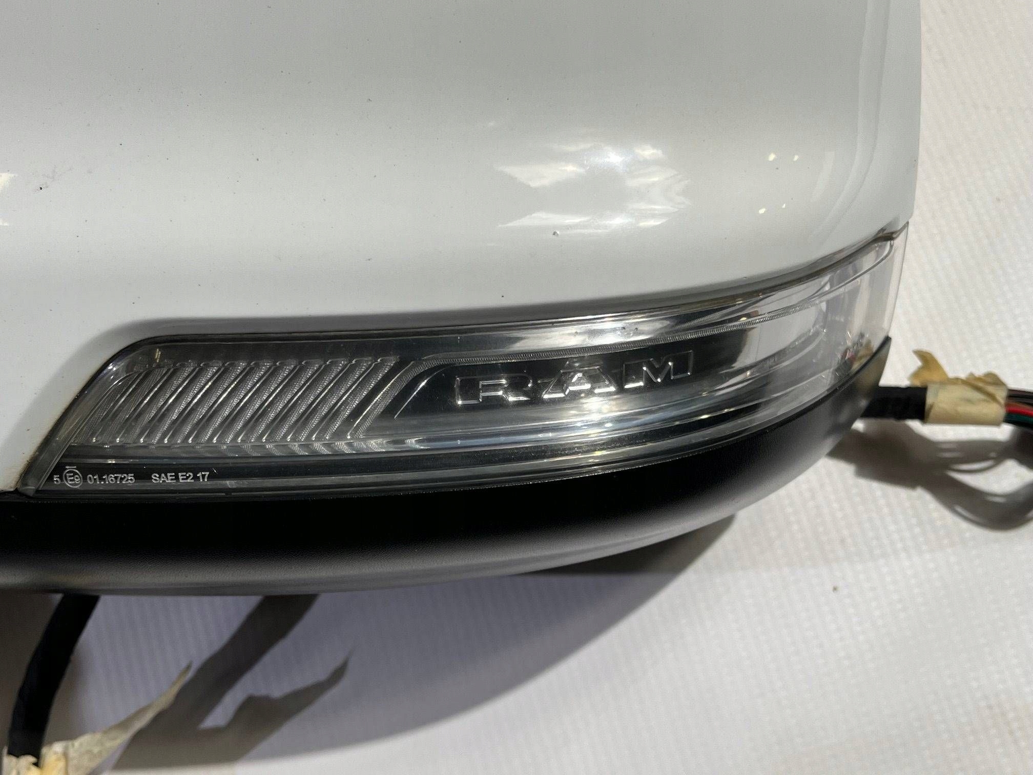 mirror left exterior 18pin 10+8 Dodge RAM 1500 V 2019