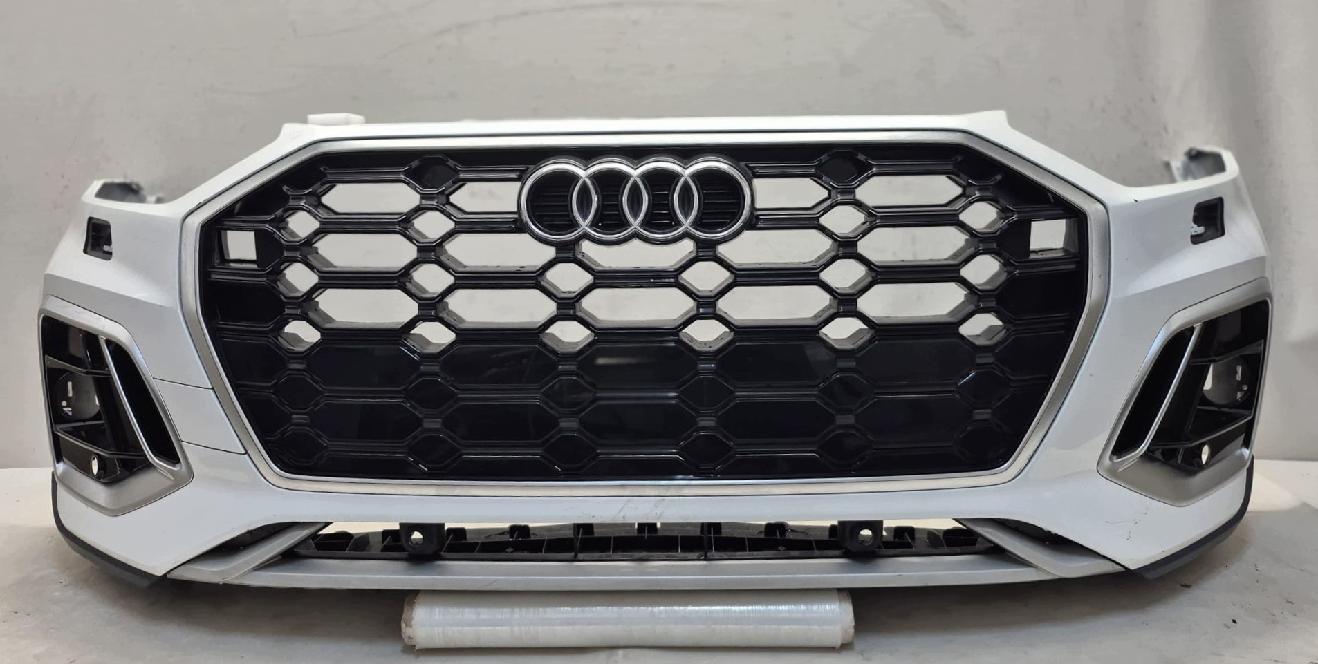 AUDI Q5 II 80A S-LINE LIFT 20- bumper front front SPR PDC 80A807437P