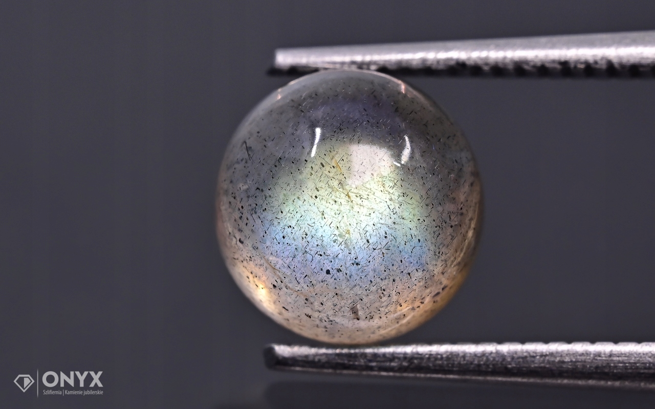 Labradorit kabošon A kulatý fi 7 mm