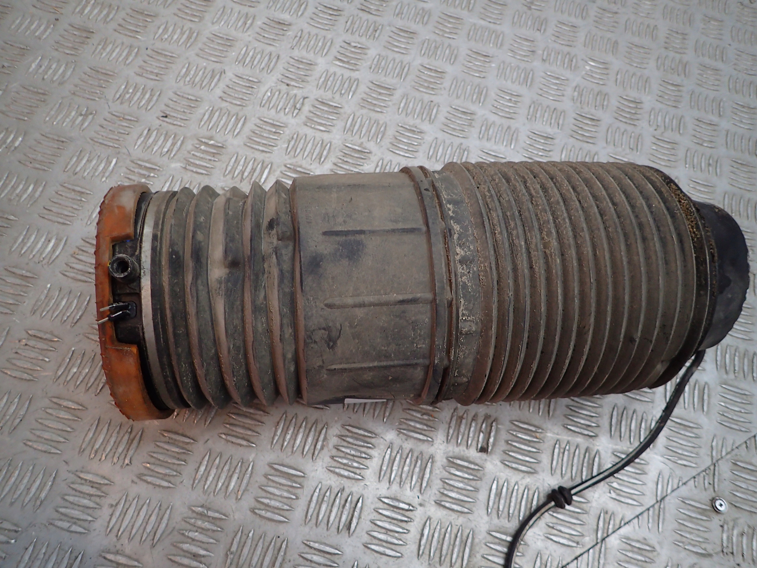 PORSCHE PANAMERA 971 ПОДУШКА СИЛЬФОН ЗАДНИЙ ЛЕВЫЙ LH