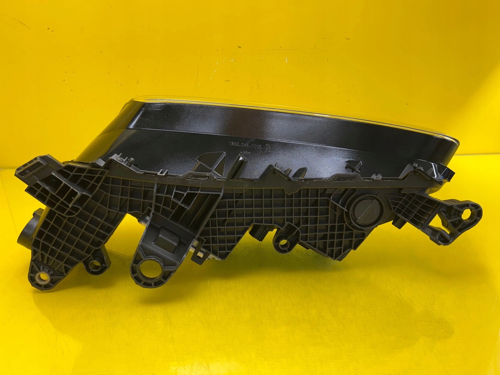 light right front Porsche Macan 95C 2024 95C941006G BASIS LED