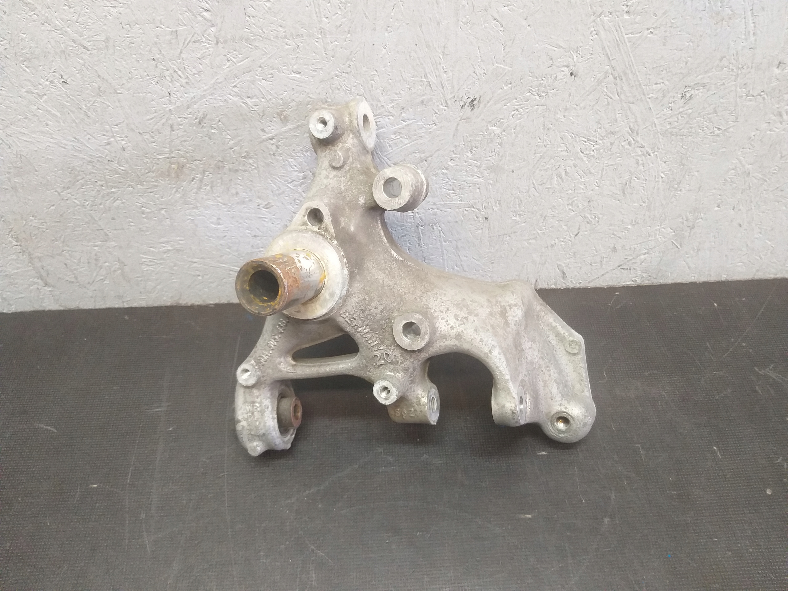 SWING RIGHT REAR PART AUDI VW 5QA505436A
