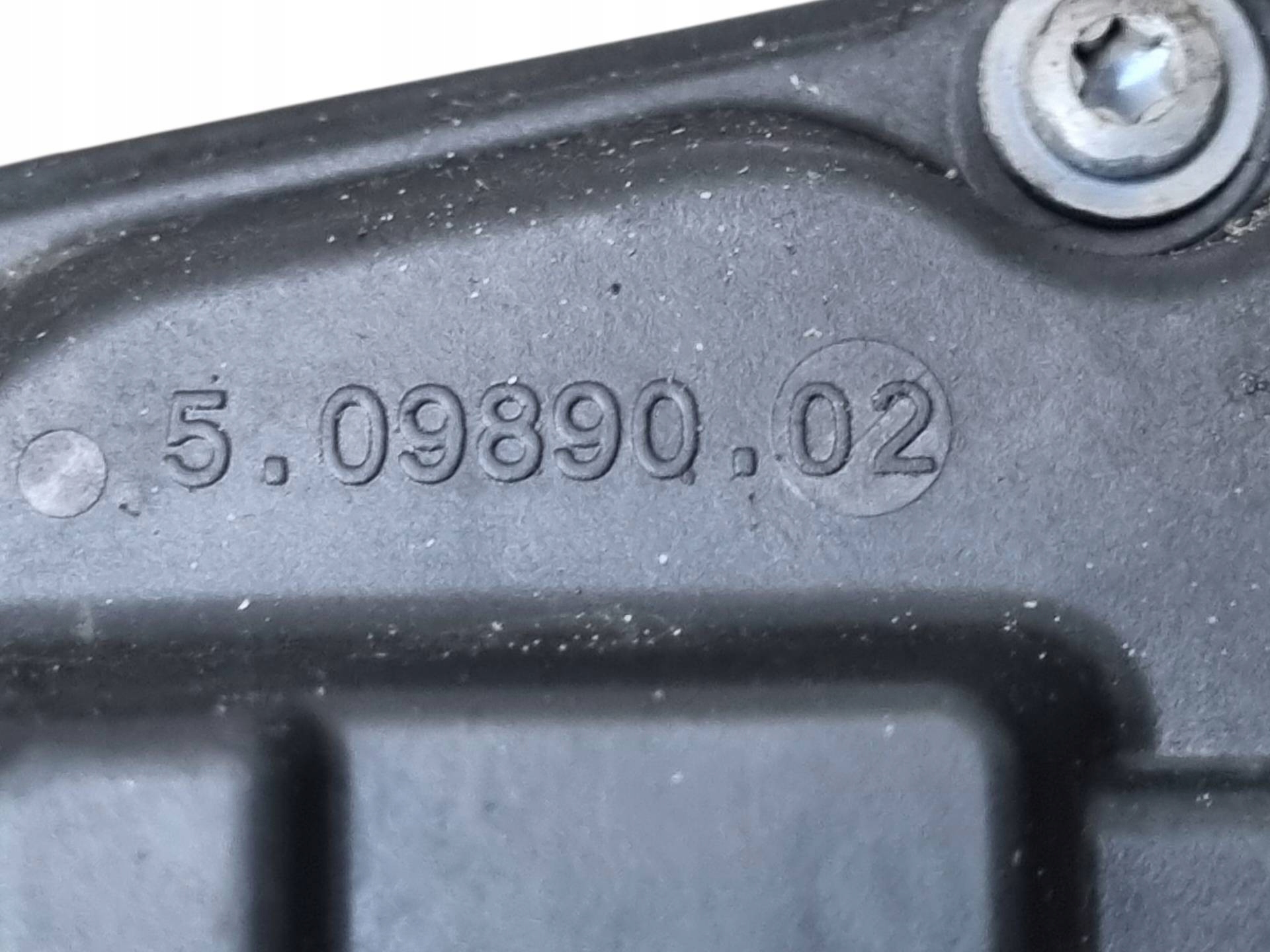 throttle flap Ford Focus 3 2013 CM5G-9F991-FB
