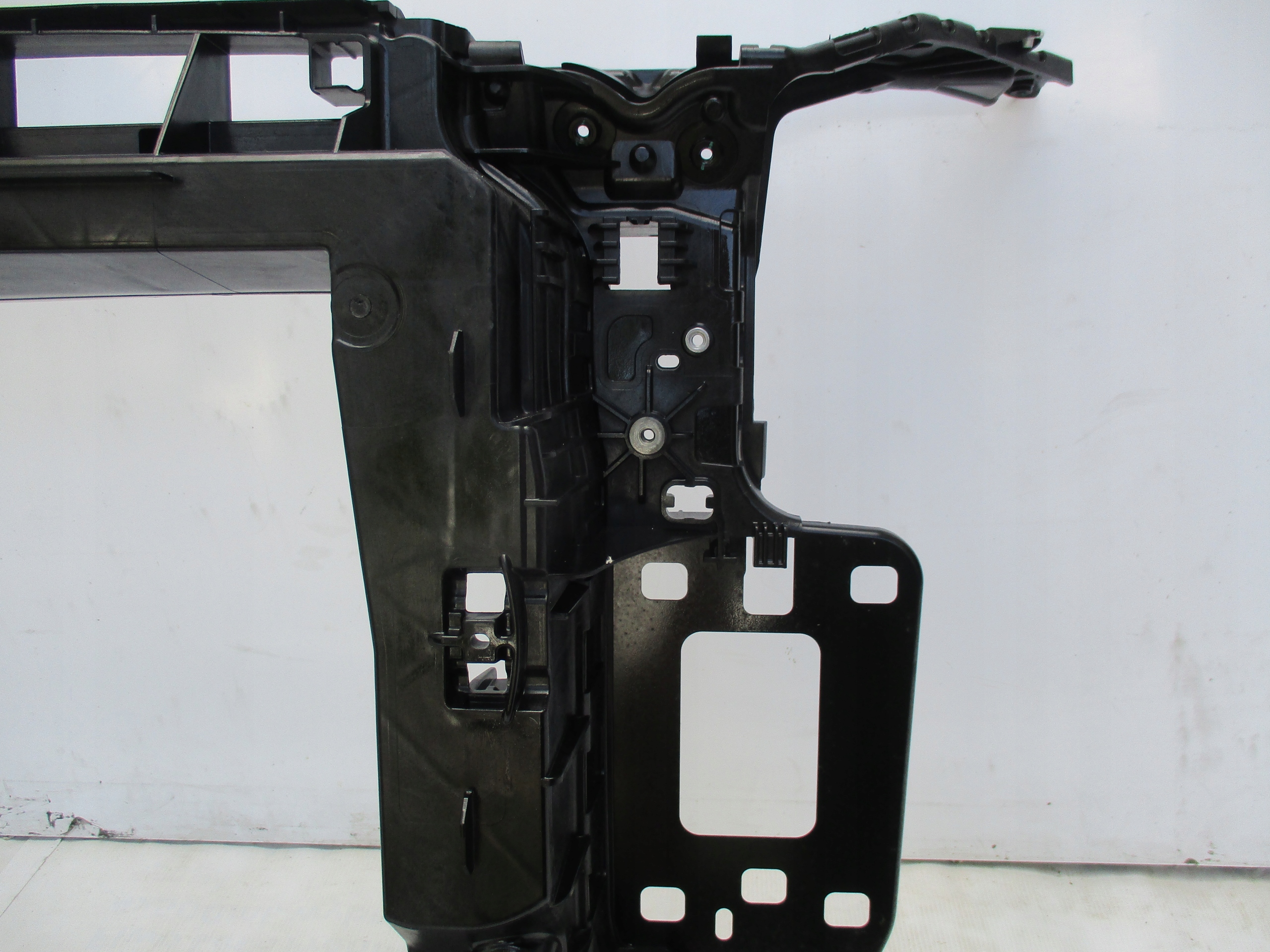front body wall front Audi Q3 83A805594F