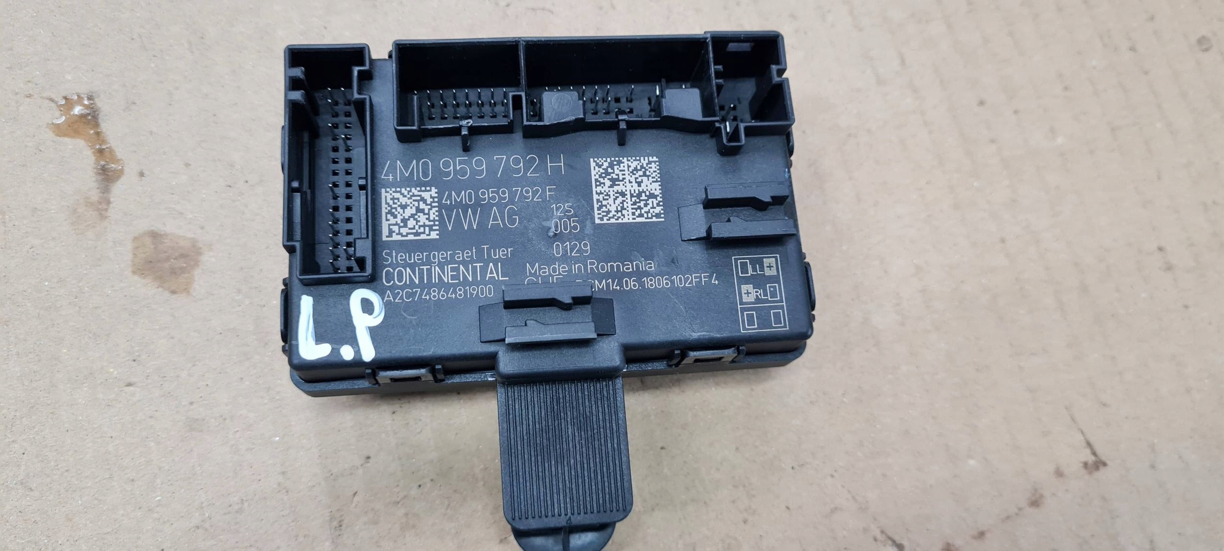 S5 A5 8W control unit module door front 4M0959792H A4 B9 8W