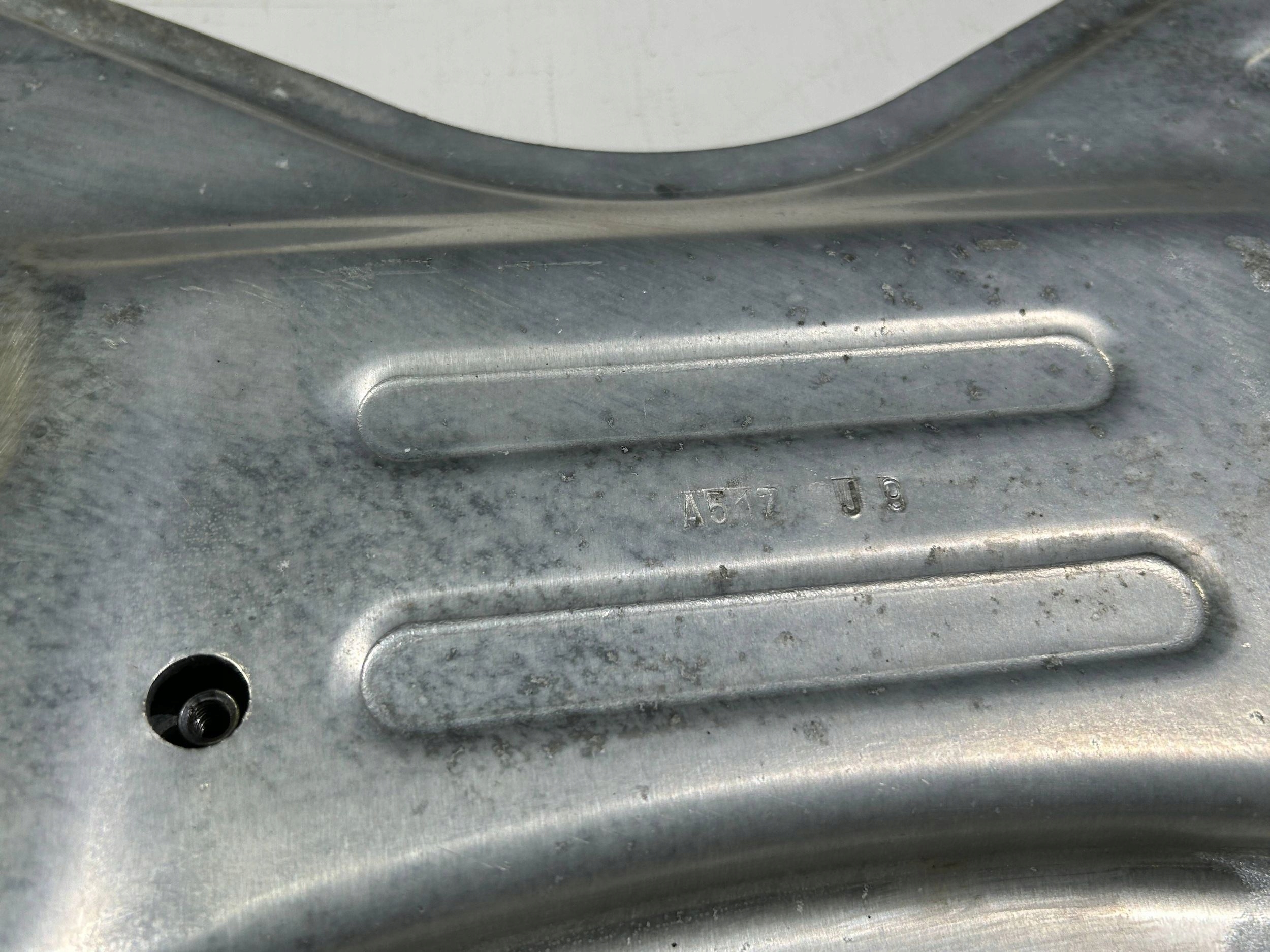 support holder brace sider front Maserati Quattroporte 2013
