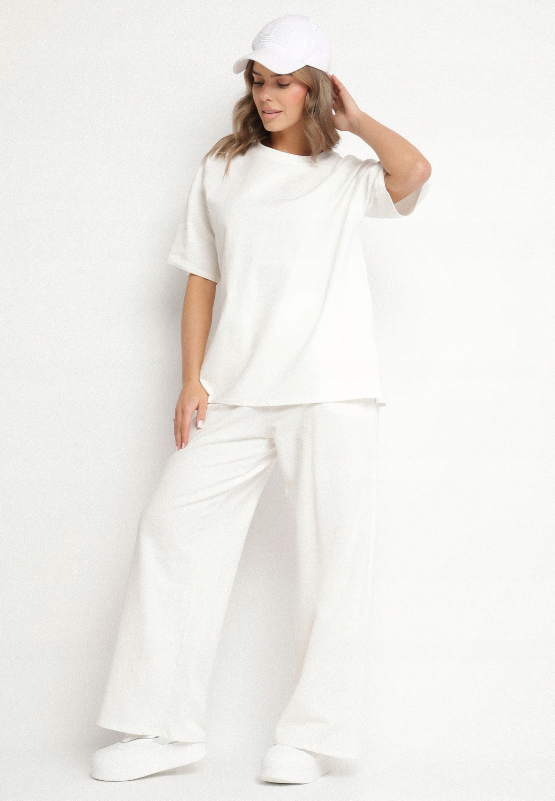 Světle béžový letní komplet s trendovou bavlnou Minimalistický Born2be S/m