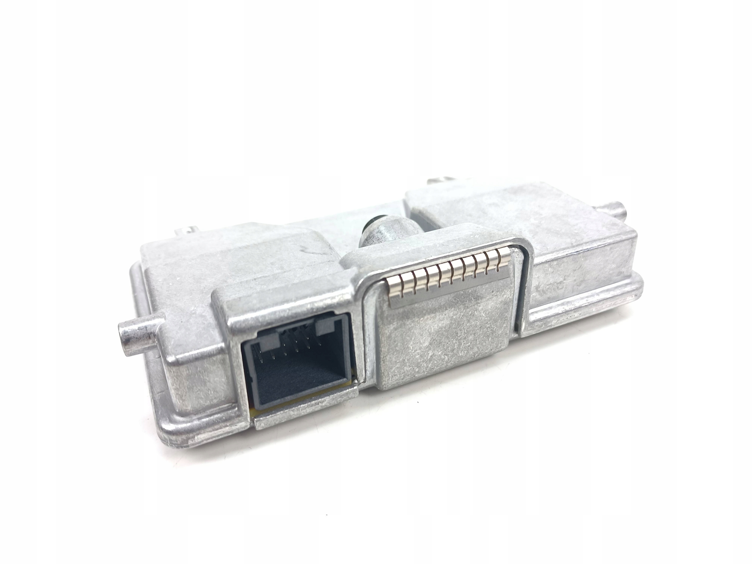 NOWY ORG RADAR ASYSTENT PASA RUCHU VW 3Q0980654Q Weight with packaging 1 kg