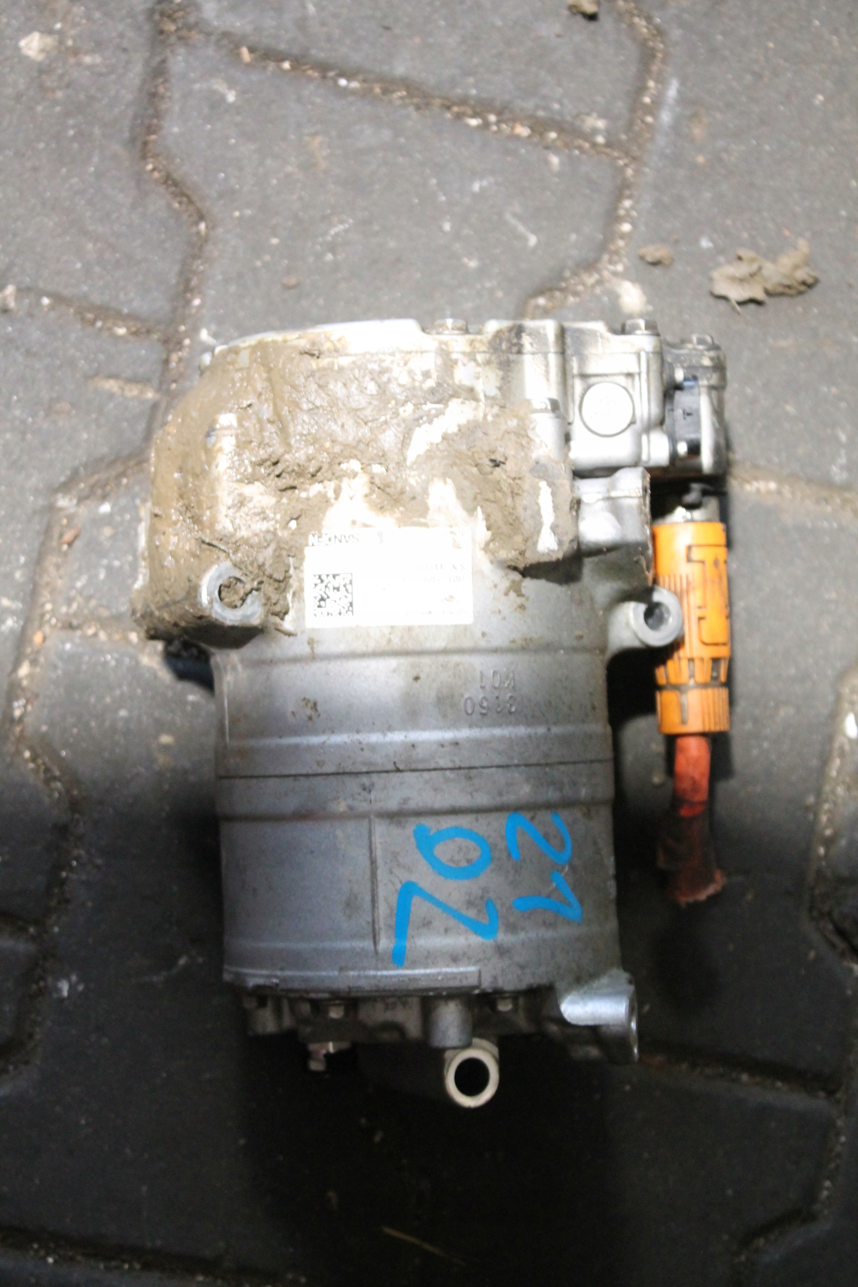 2102. Компрессор кондиционера RANGE ROVER jaguar J9D3-19D662-AD