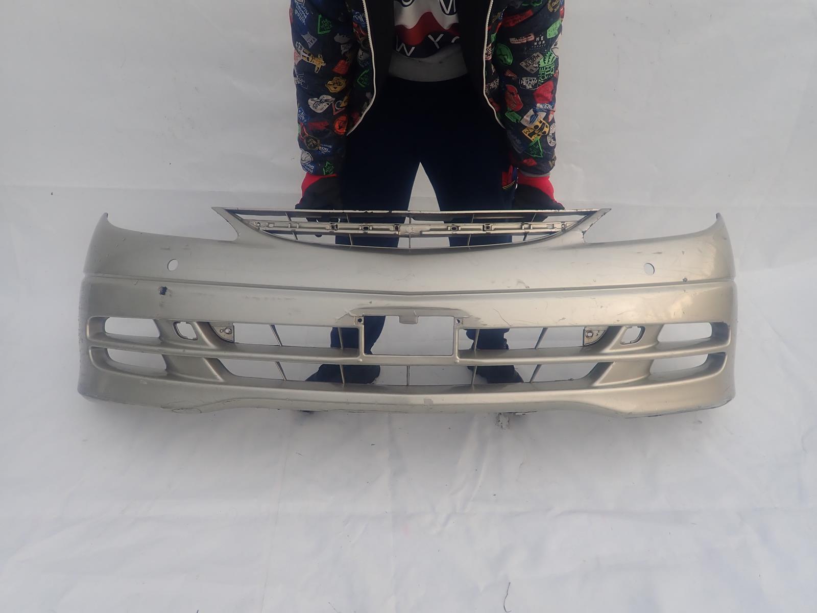 TOYOTA PREVIA II 2 00-04 bumper front washer
