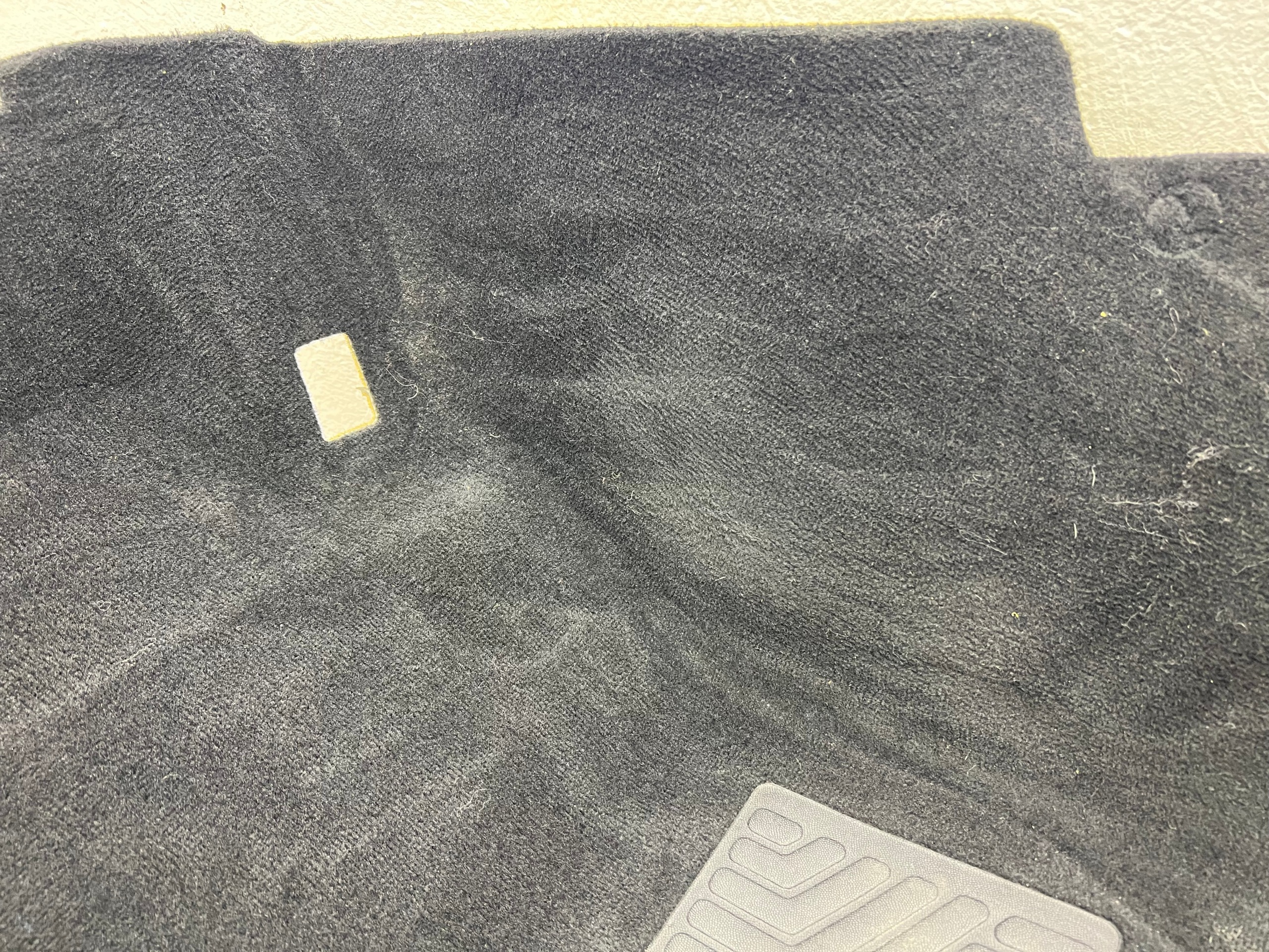 carpet mats front left MERCEDES ML GL GLS X166 A1666800140