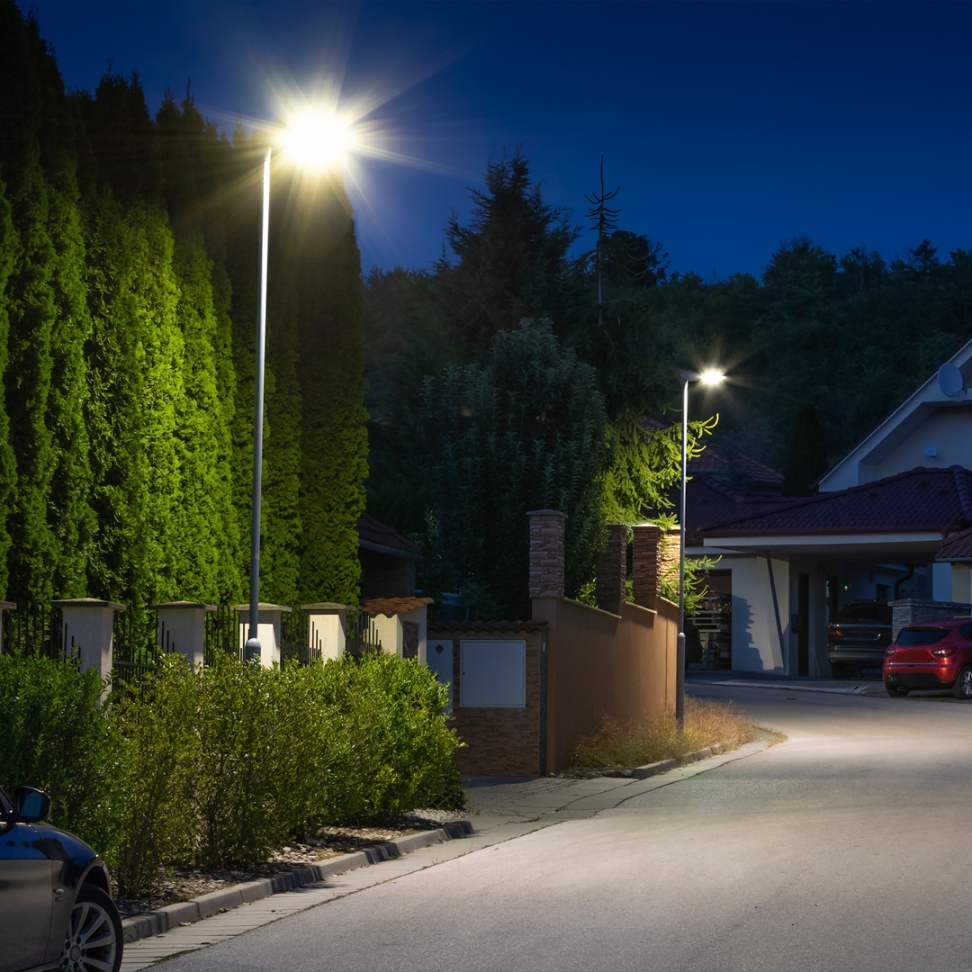 Lampa uliczna LED 230V parkowa 100W 9000lm zasilanie sieciowe IP65 Kod producenta EC20480