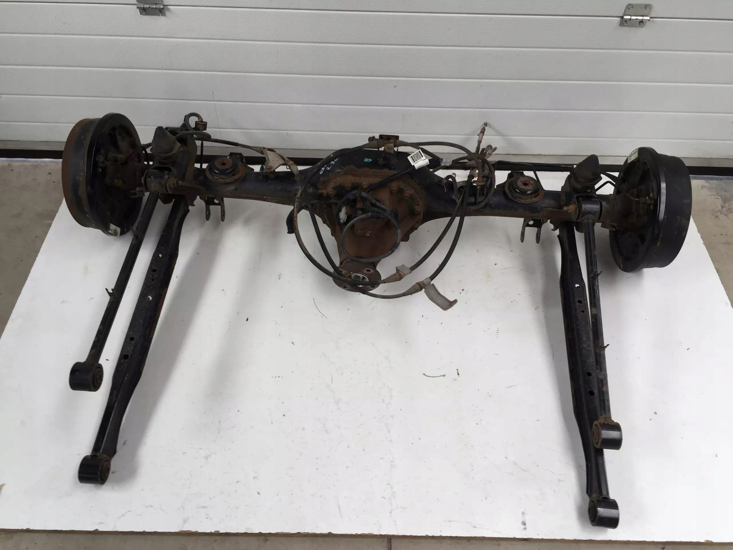 43001-4KN2D - NAVARA IV D23 NP300 2019 2.3 dCi міст диференціал задній міст