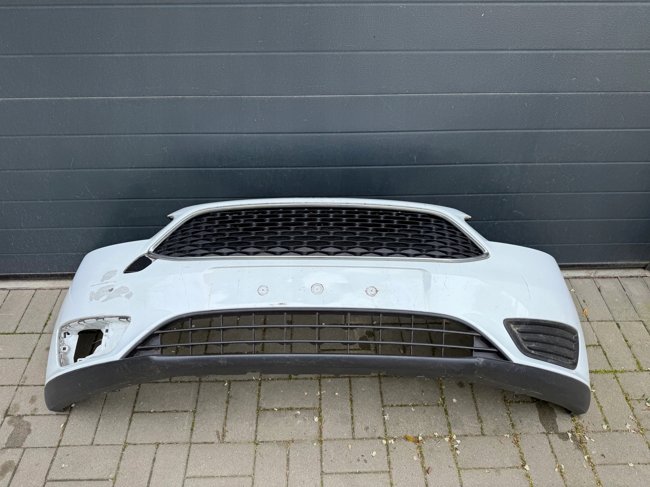 Ford Focus Mk3 14- Lift bumper front front
