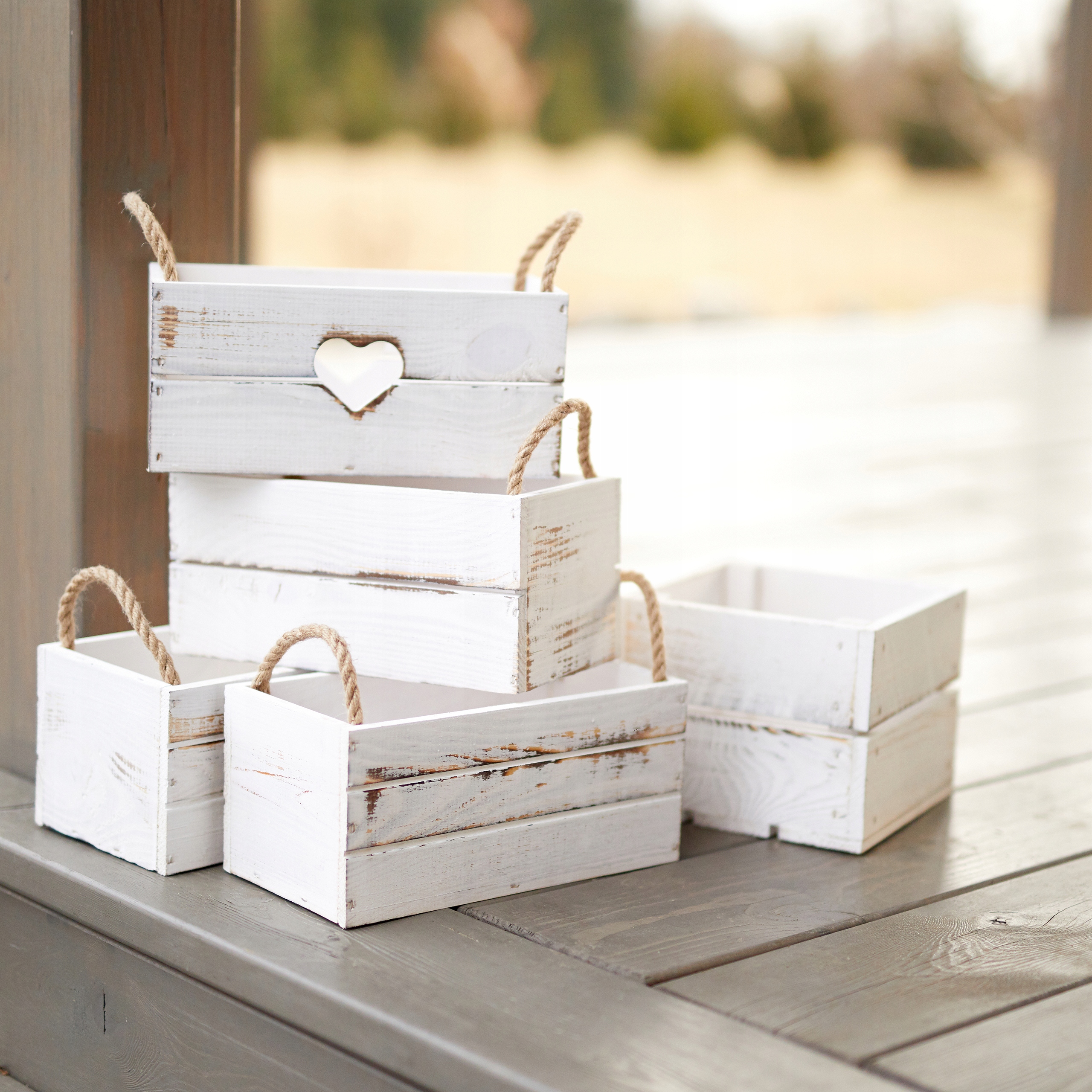 BIAŁA SKRZYNKA DREWNIANA NA KWIATY ZIOŁA WRZOSY Szerokość podstawy 13 cm