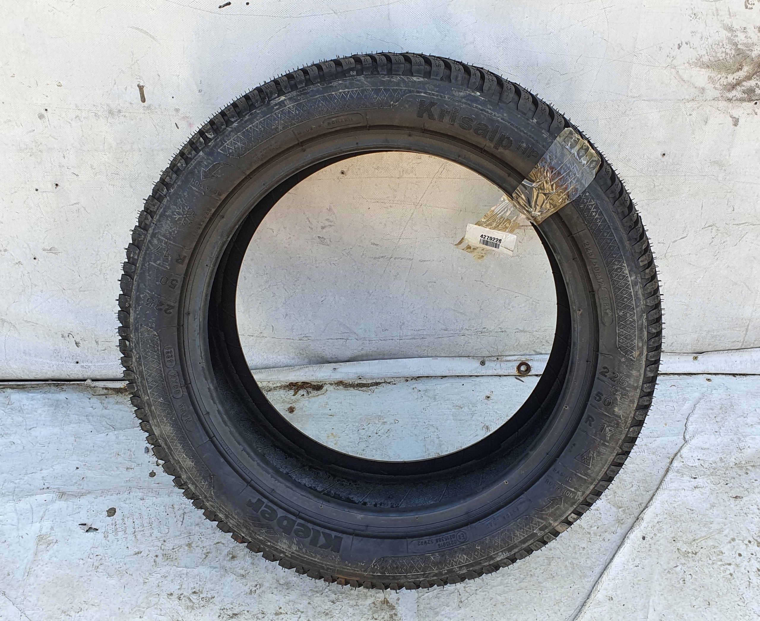 KLEBER KRISALP 225/50 R17 98V OPONA ZIMOWA NOWA Szerokość opony 225 mm