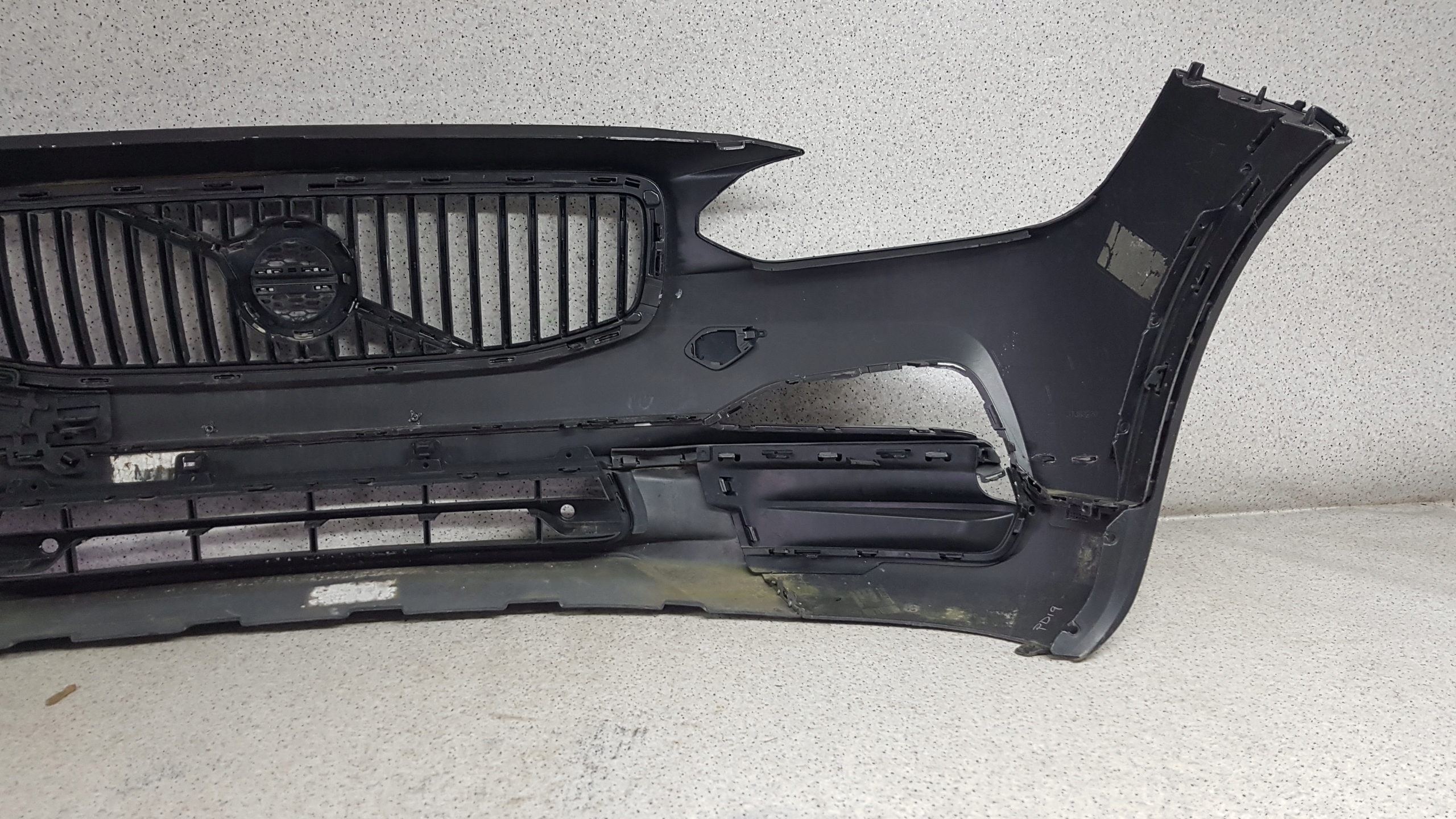 VOLVO S90 V90 CROSS COUNTRY 2016 - bumper front 2577