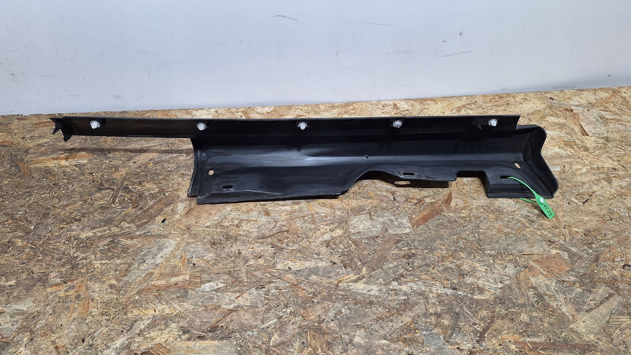 cap threshold moulding threshold right FORD C-MAX MK2 10- AM51-R10154-A