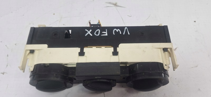 PANEL klimatizaci VW FOX 90151232