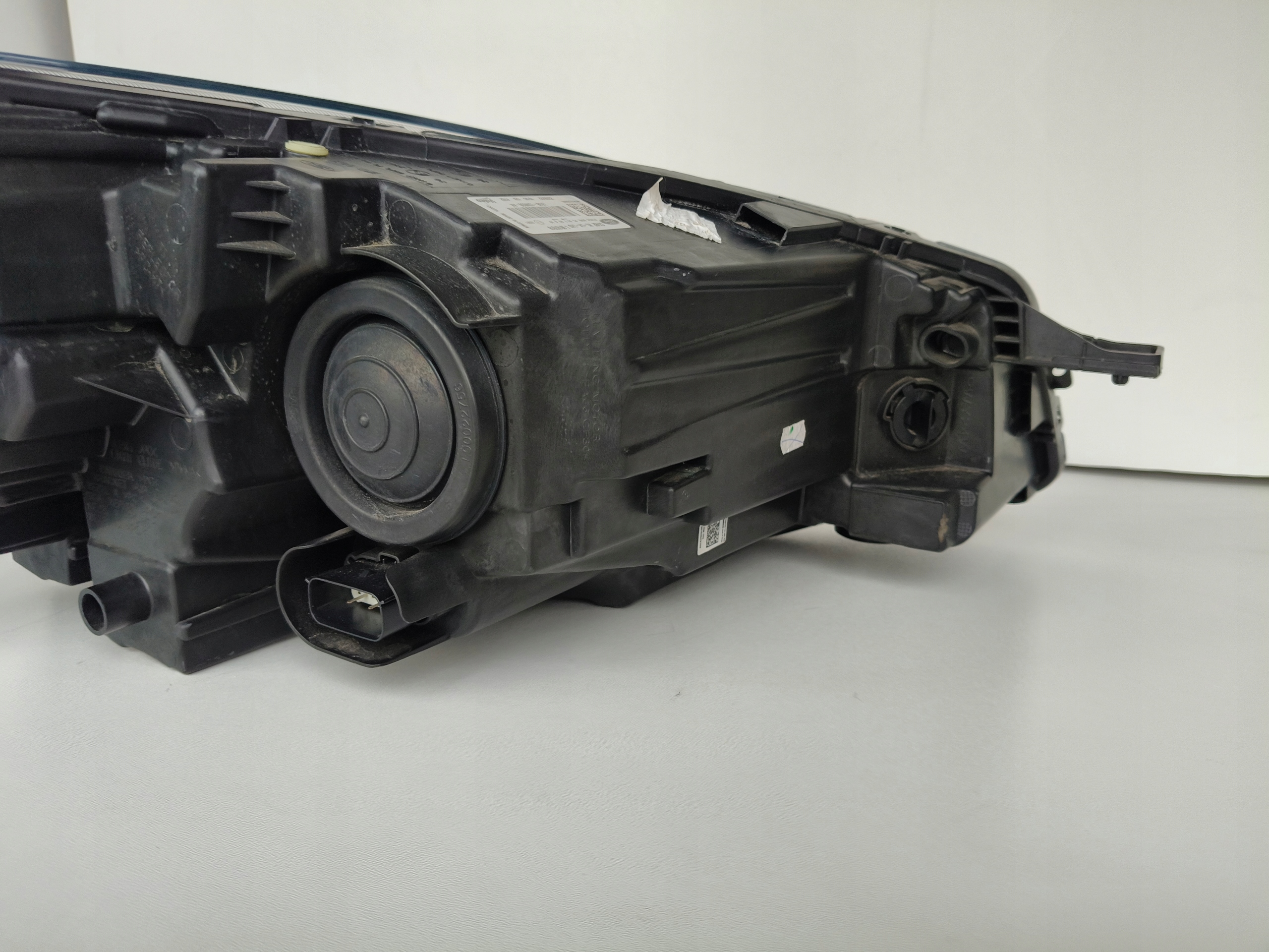 light left REFLEKTOR FORD KUGA MK3 19- LED