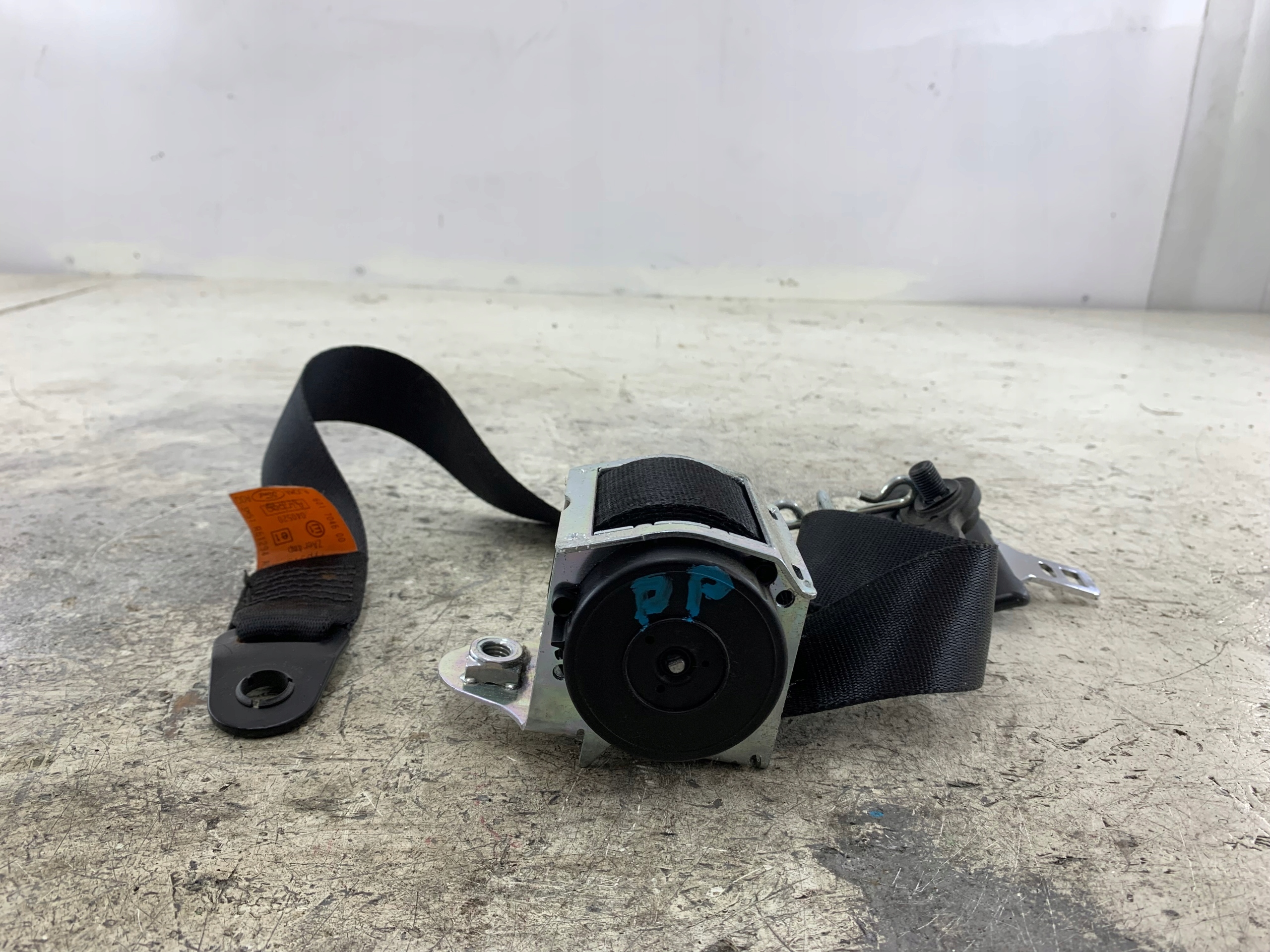 FORD C MAX MK1 and seat belt right front 3M51R61294AC