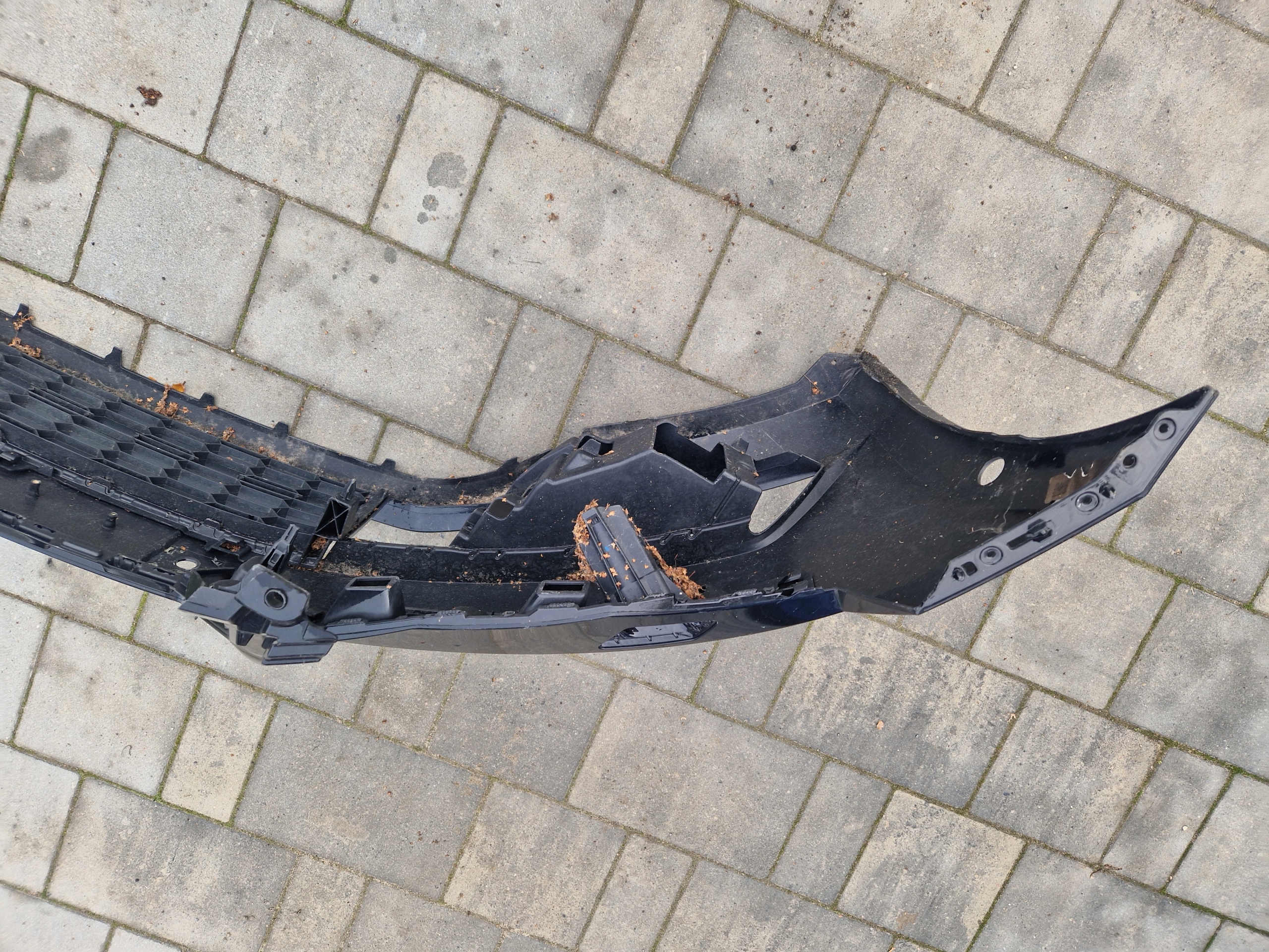 bumper front front SKODA SUPERB III LIFT XENON PDC 3V0807221