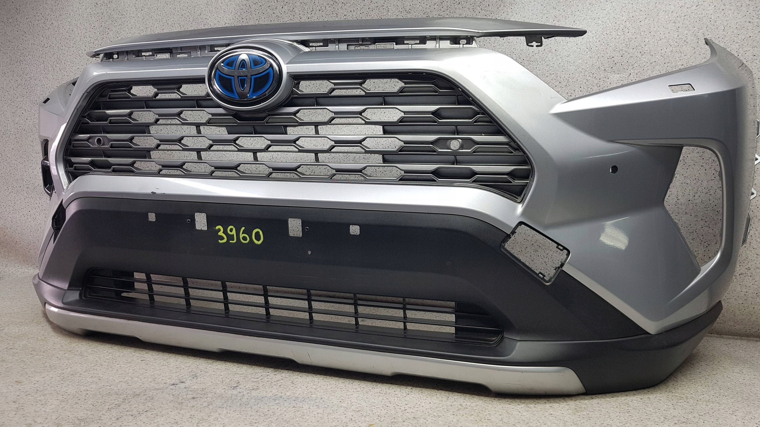 TOYOTA RAV4 2019 - nárazník předek 53113-42110