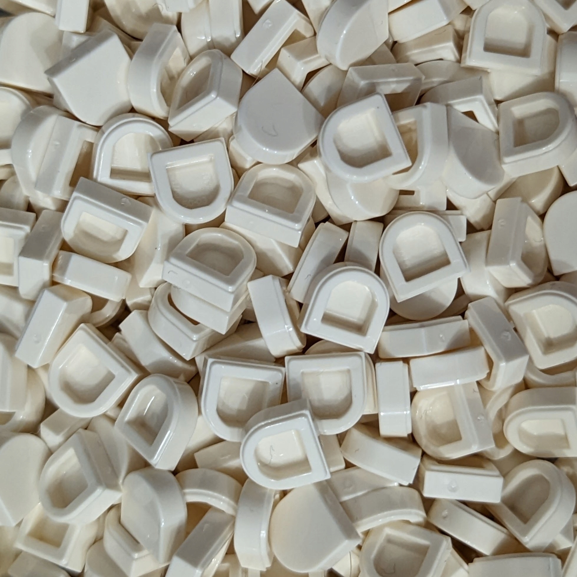 

Pakiet Lego 24246 Płytka 1x1 U Biały 6250591 20szN