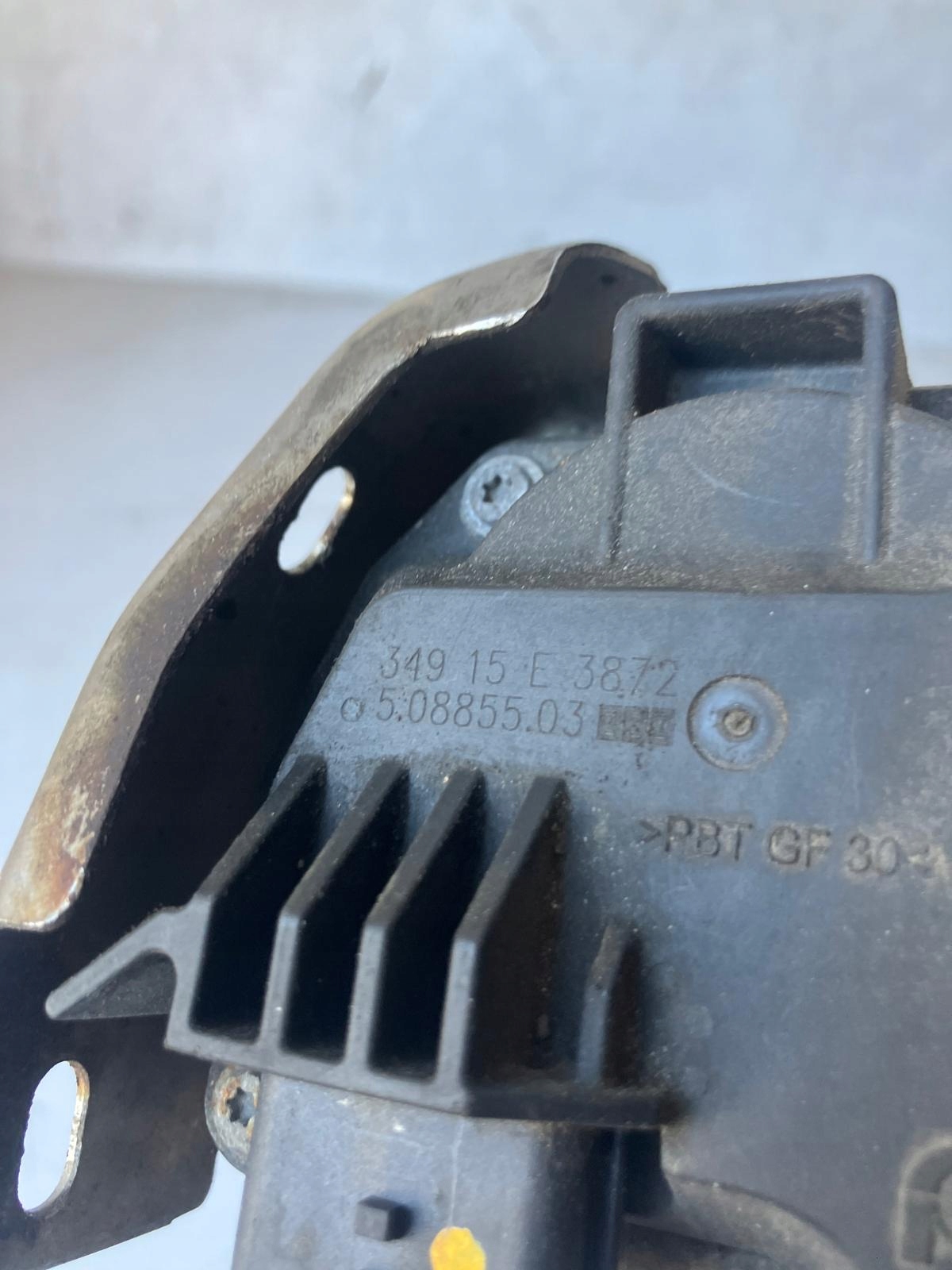 Valvola a farfalla dello scarico RENAULT KADJAR 147B08010R