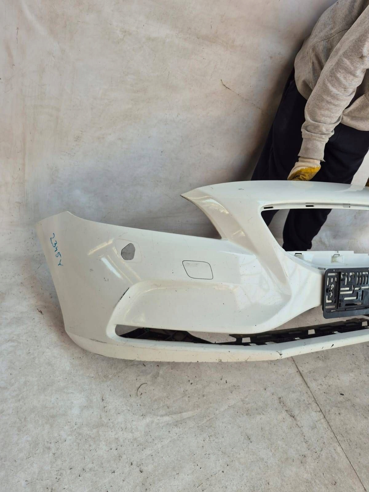 VOLVO V40 12-19 bumper front front washer 31283732