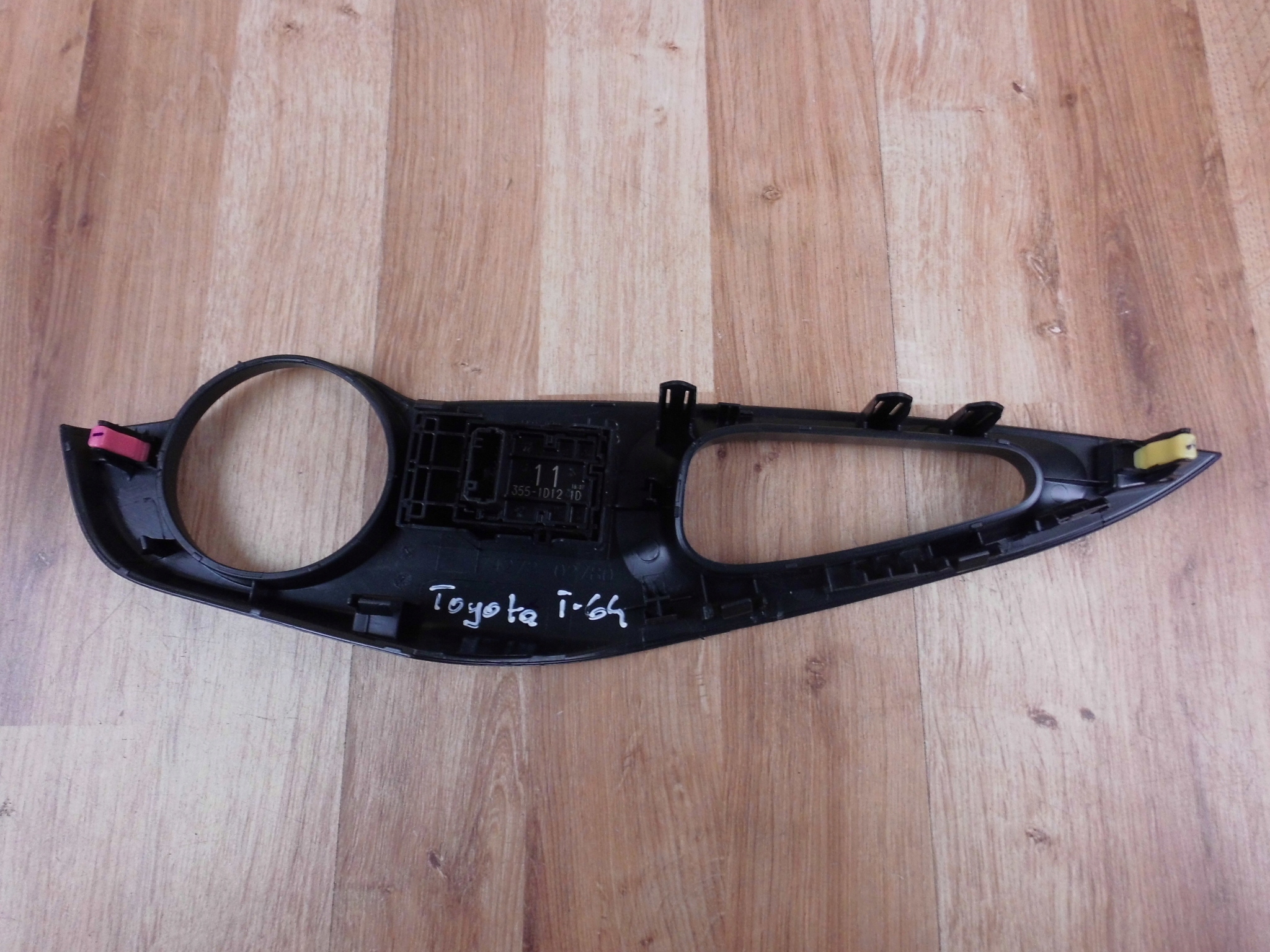 Toyota Corolla E21 panel window control switch left rear part rear 74272-02780