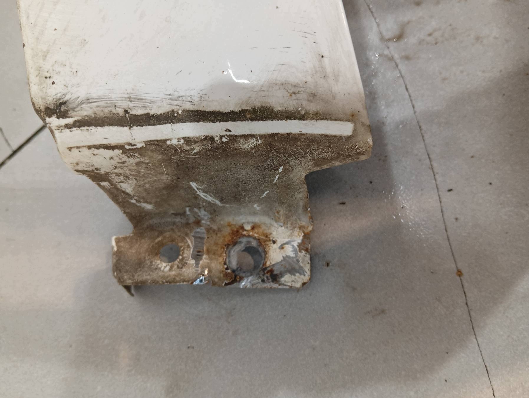 fender left front KCZ Peugeot 4007 and (2007-2012)