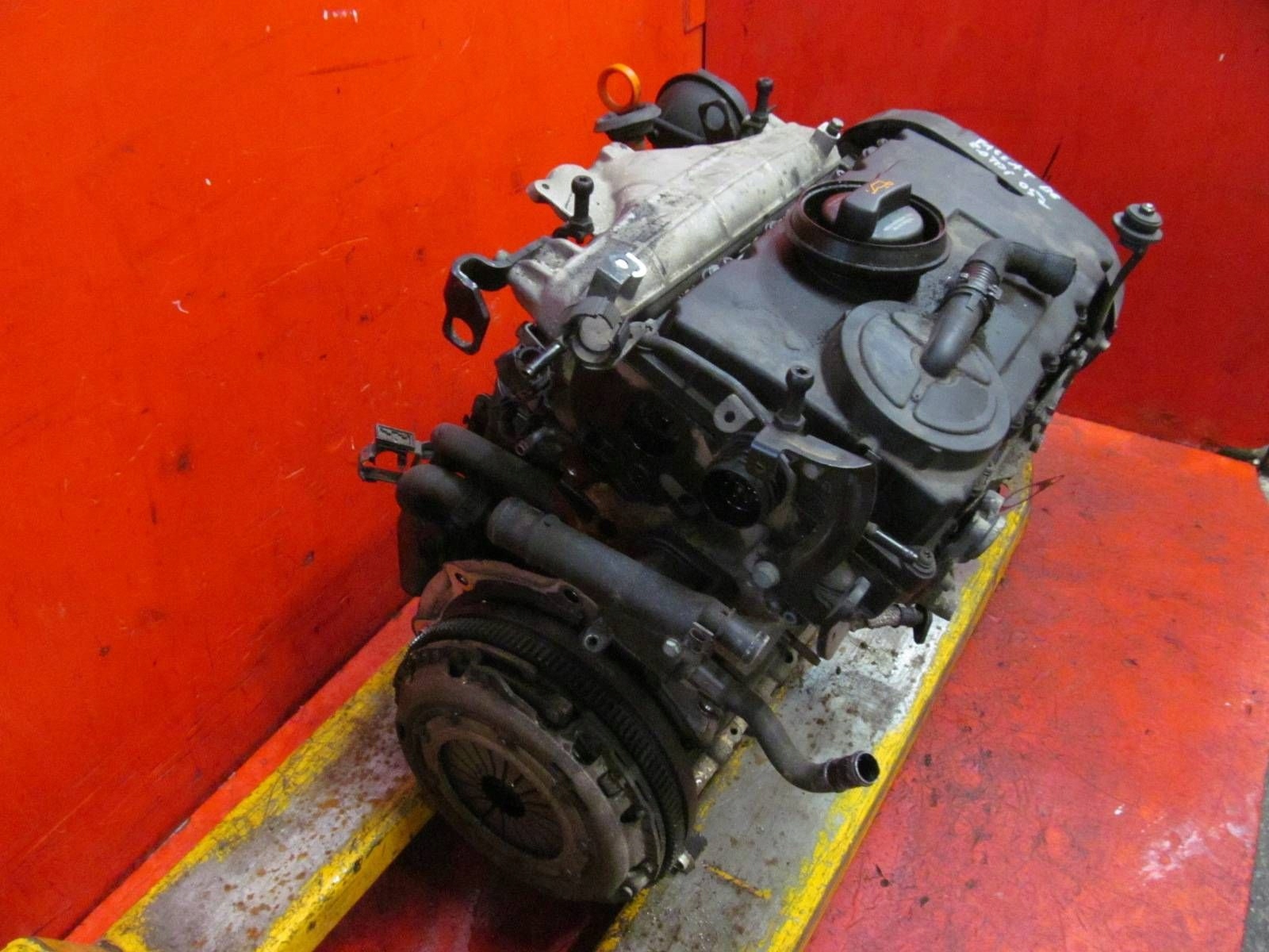 VW VOLKSWAGEN PASSAT B6 3C 3C2 3C5 engine 2.0 TDI BKP 140KM