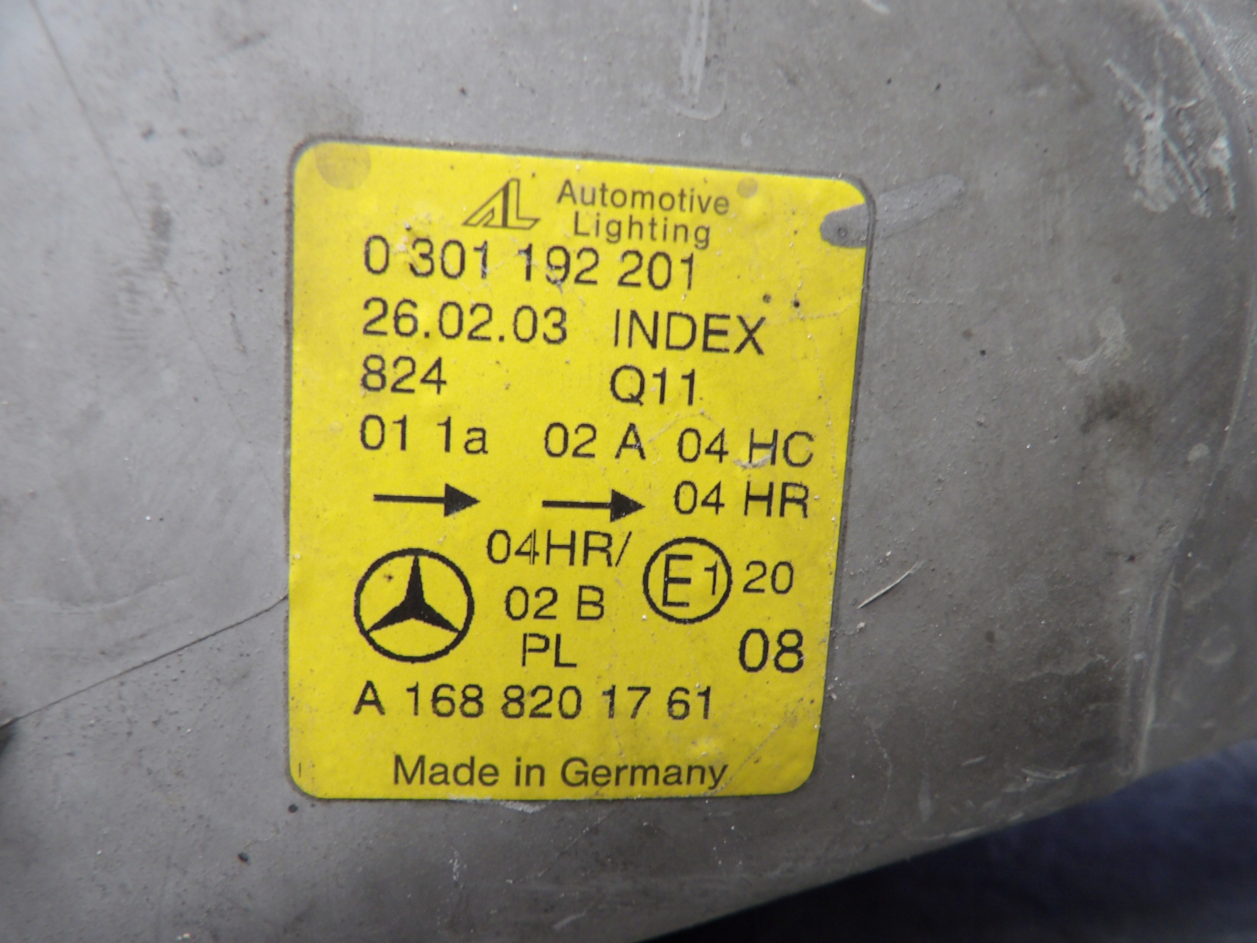 Mercedes W168 light front left A1688201761 0301192201