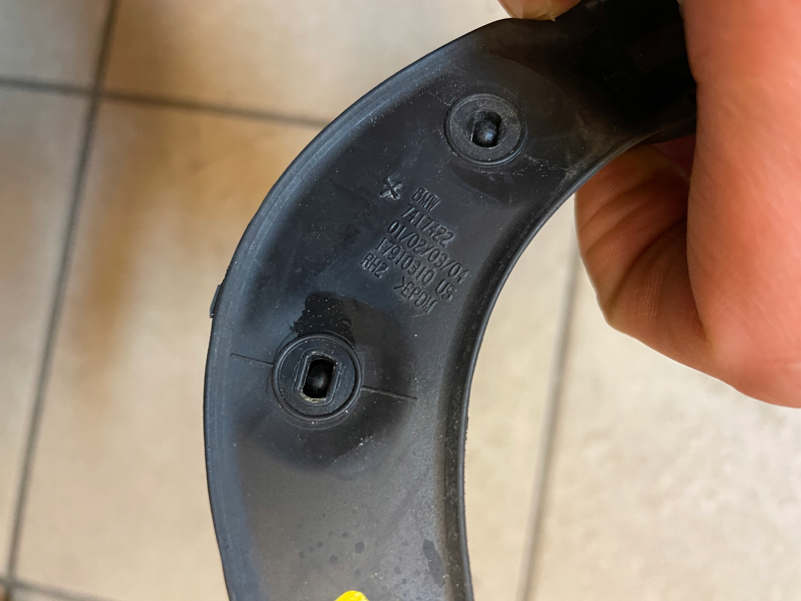 Uszczelka pokrywy bagażnika BMW 7417422 Jakość części (zgodnie z GVO) Q - oryginał z logo producenta części (OEM, OES)