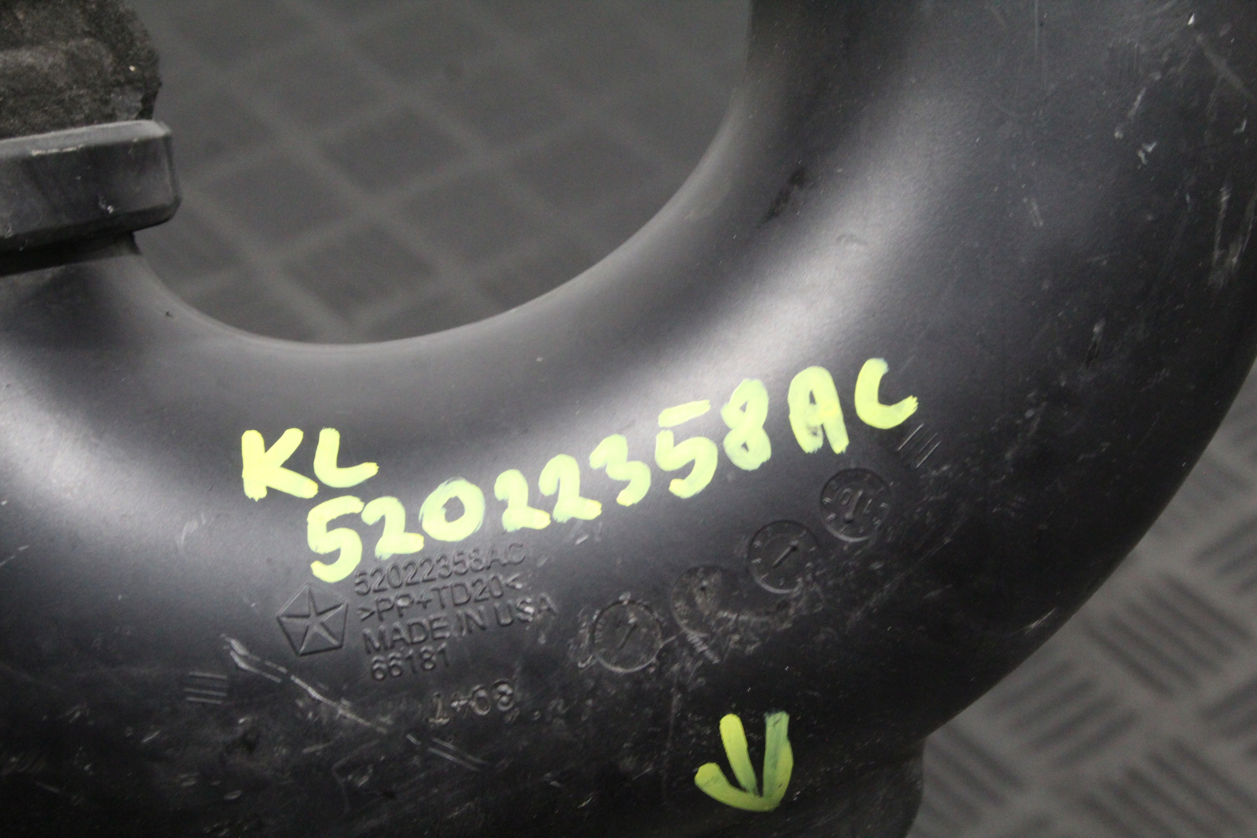 pipe wiring air JEEP CHEROKEE KL 52022358AC