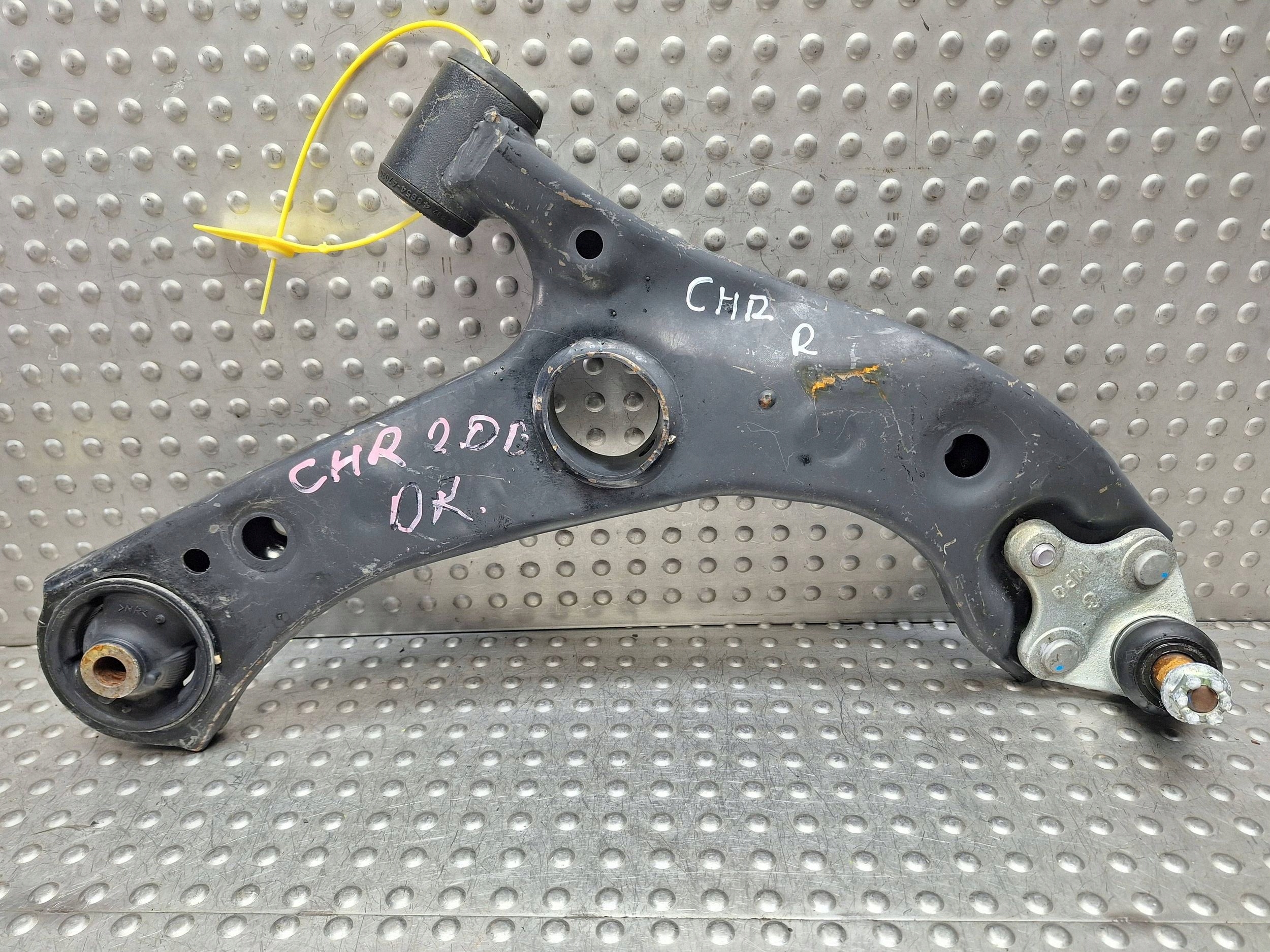 arm right front TOYOTA CHR and 16-23