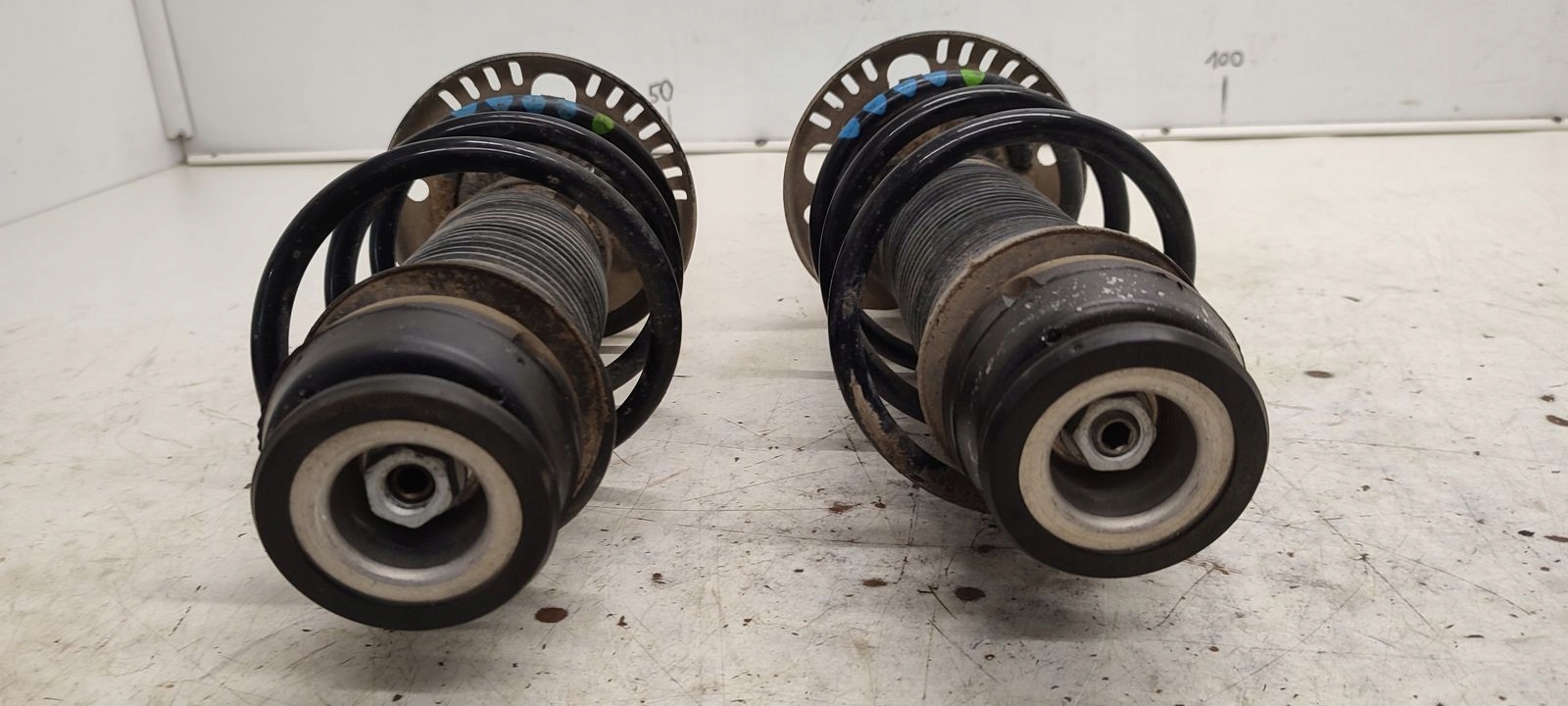 shock absorber spring front sususpension Audi A1 1,2 TSI