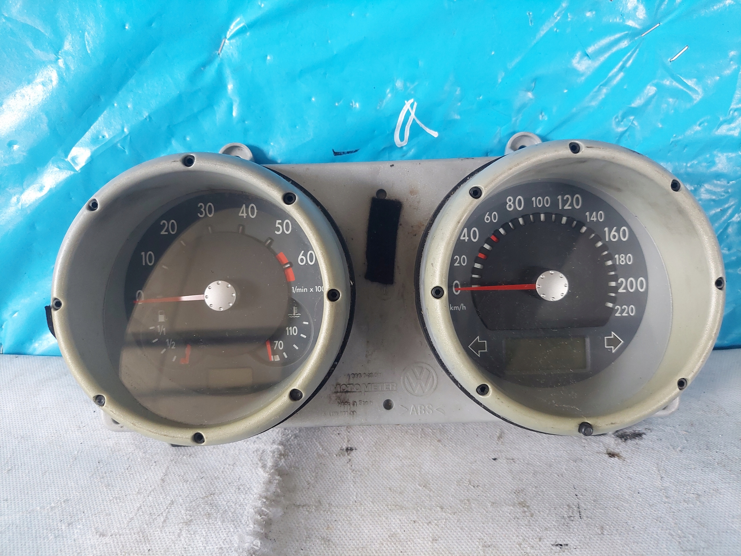 dials clock VW POLO 6N 1.4 B 6N0920884A