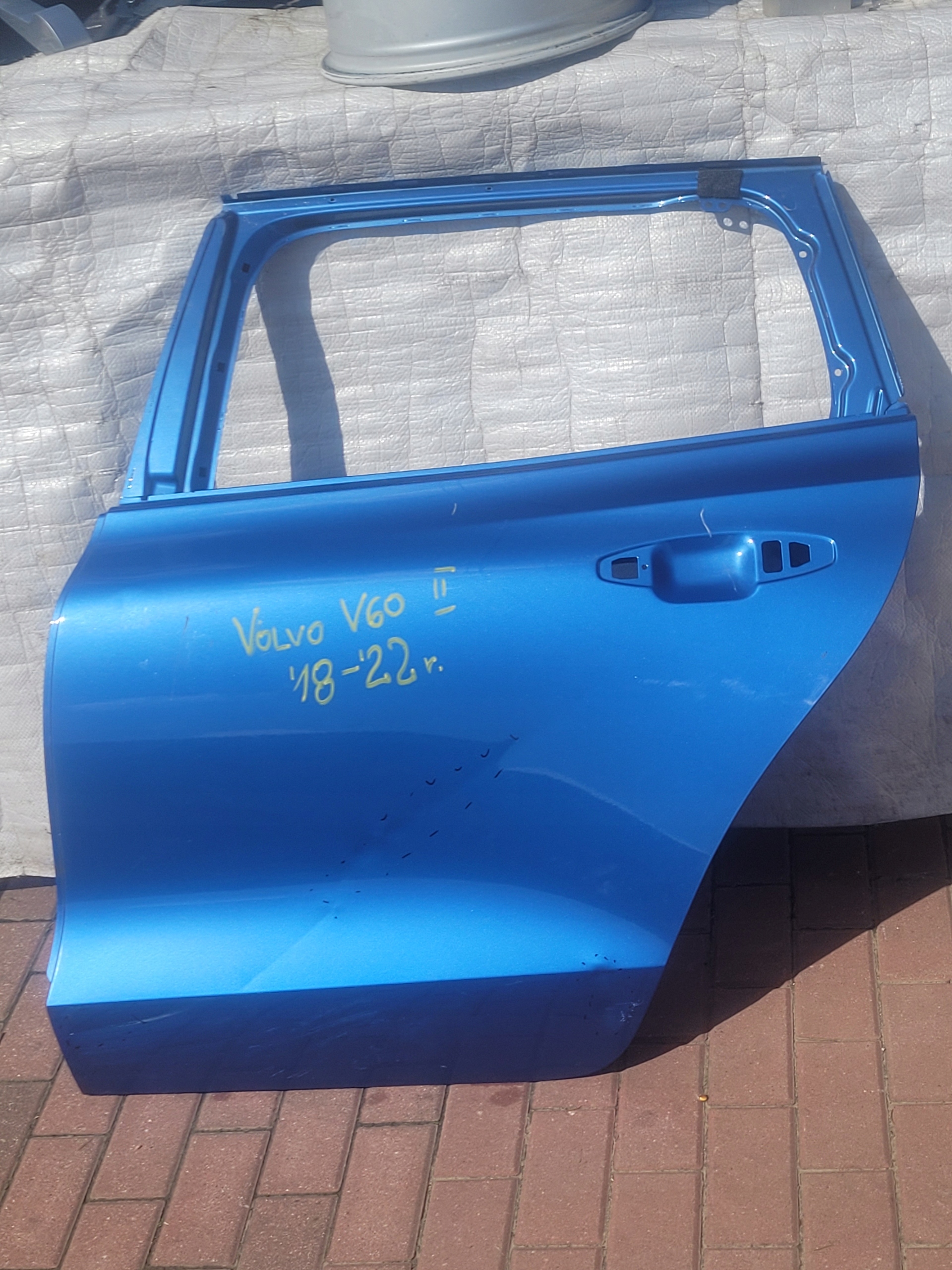 VOLVO V60 III 18-22 drzwi lewe tył tylne