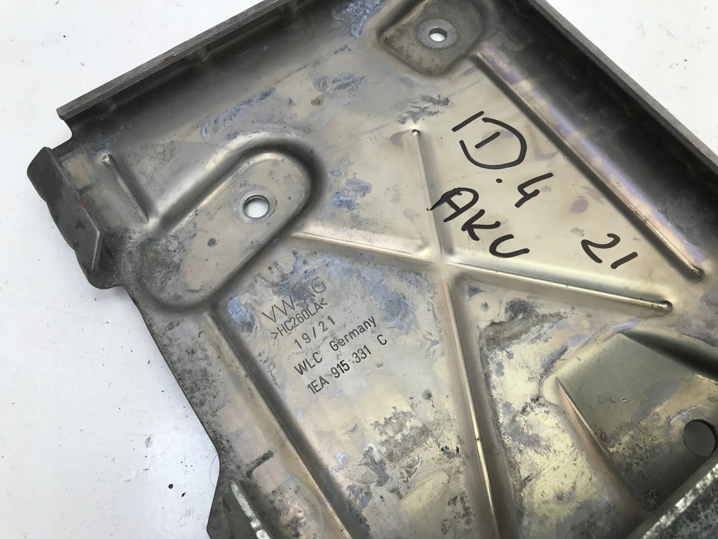 VW ID.4 ID4 ID.5 ENYAQ iV Q4 E-TRON BORN 21r PODSTAWA MOCOWANIE AKUMULATORA Numer katalogowy części 1EA915331C